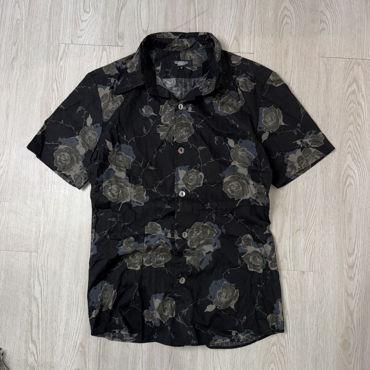 Tornado Mart Tornado Mart flower button up shirt black Size M / US 6-8 / IT 42-44 - 1 Thumbnail
