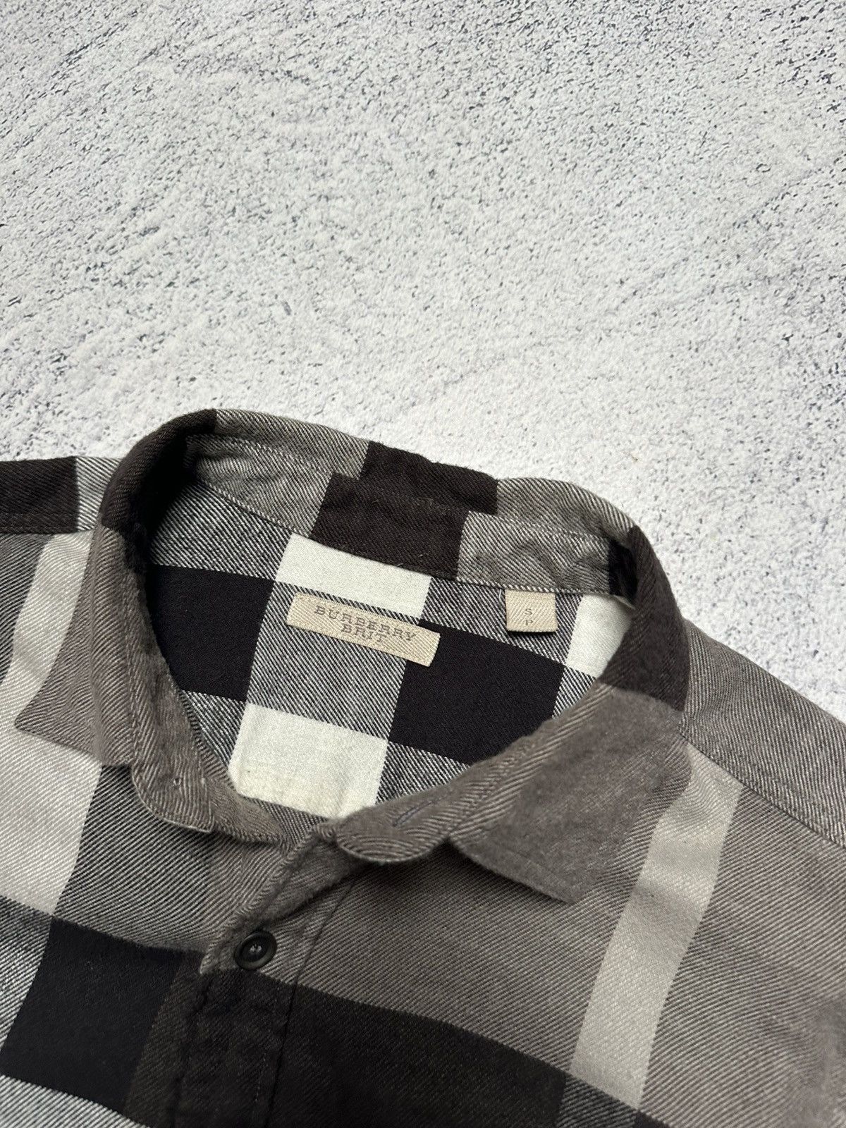 Burberry Burberry Brit Gray Shirt Nova Check Long Sleeve Tartan Shirt Size US S / EU 44-46 / 1 - 9 Thumbnail