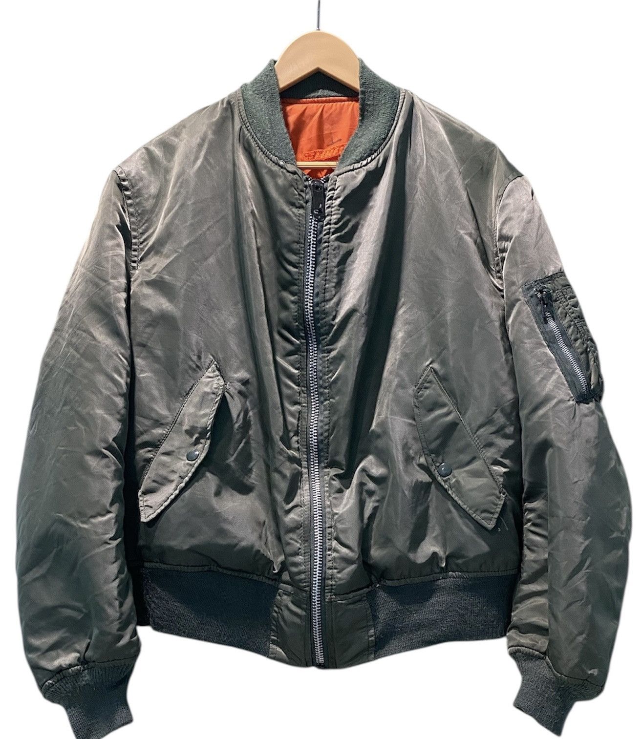 Alpha Industries Vintage 80s Alpha Industries Ma-1 Bomber Jacket Olive Green Size US L / EU 52-54 / 3 - 1 Thumbnail