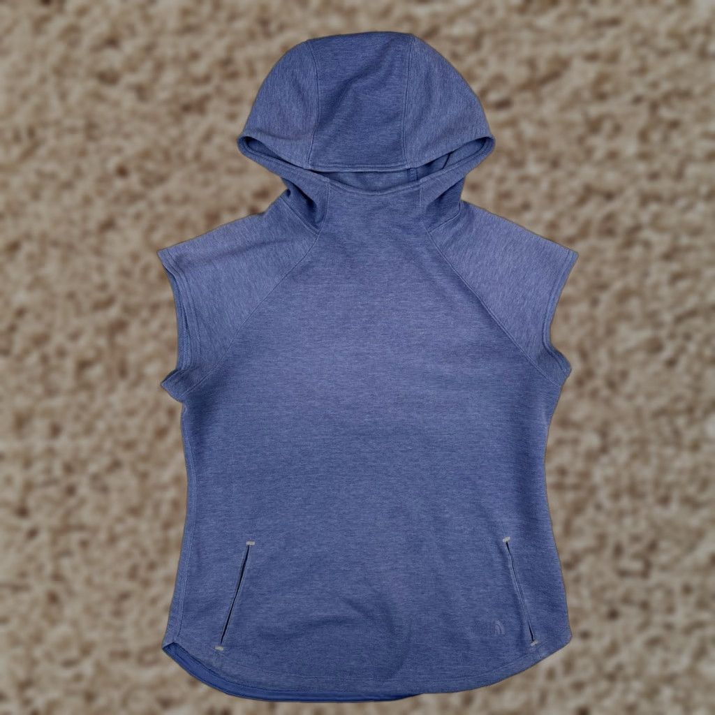 The North Face VINTAGE The North Face Sweater Womens XL Blue Sleeveless Hoodie Polyester read Size XL / US 12-14 / IT 48-50 - 1 Thumbnail