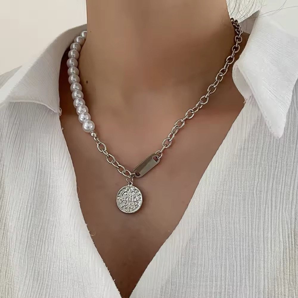 Jewelry × Vintage Minimalist Round Pendant Women's Necklace Size ONE SIZE - 2 Thumbnail