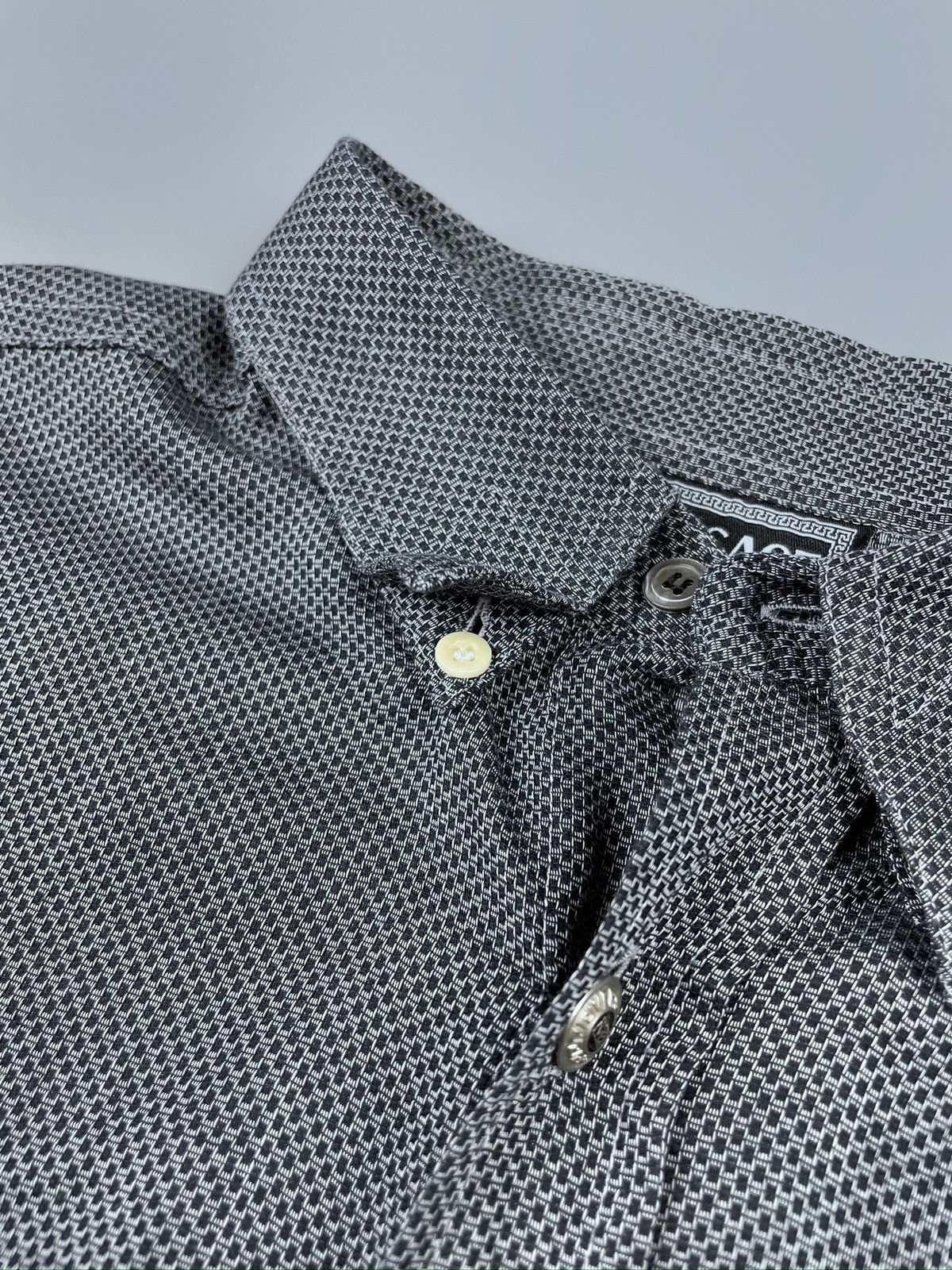 Versace Vintage 90s Versace Classic V2 LS Metallic Button Shirt L Size US L / EU 52-54 / 3 - 10 Thumbnail
