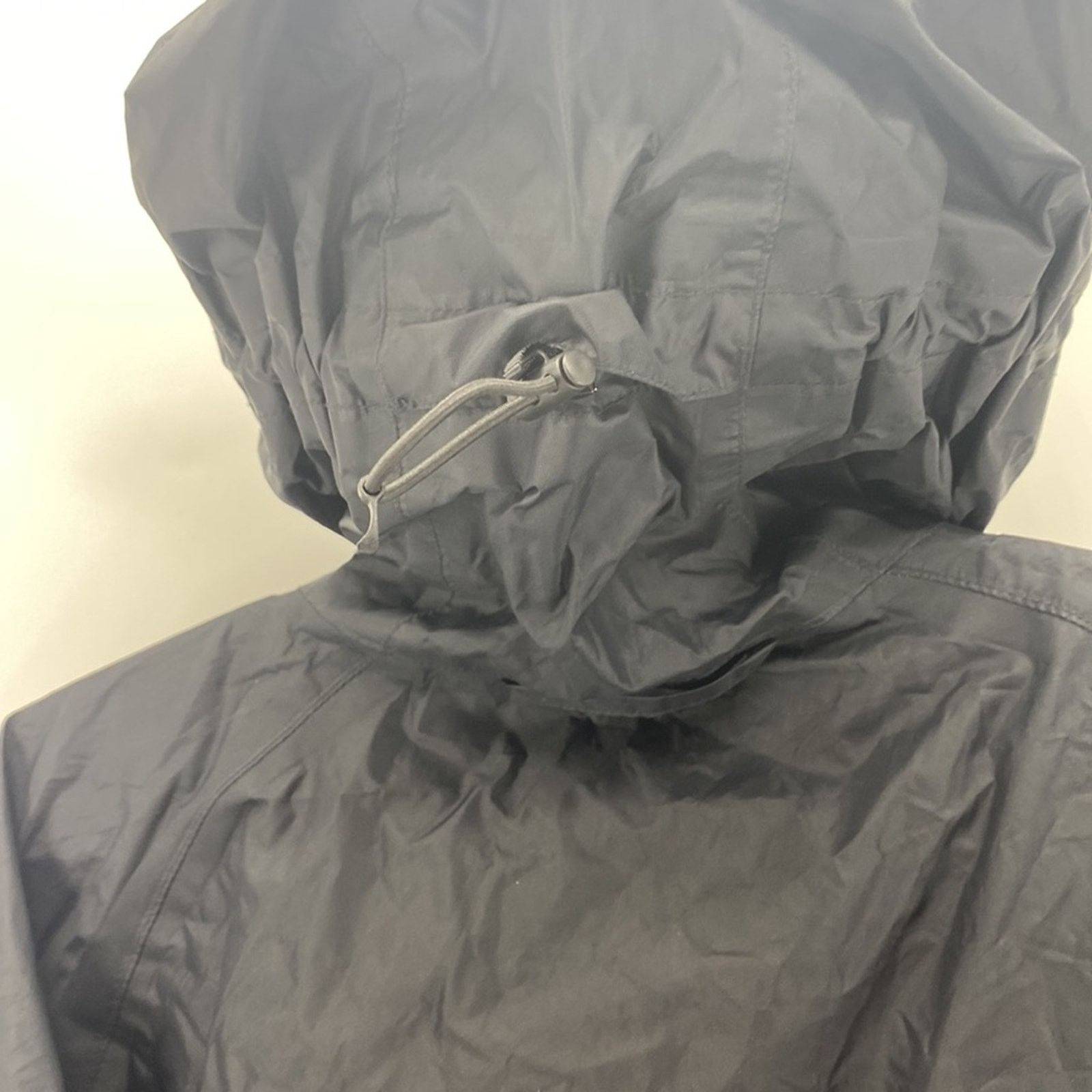 Helly Hansen Helly Hansen packable windbreaker black size m gorpcore Size US M / EU 48-50 / 2 - 4 Thumbnail
