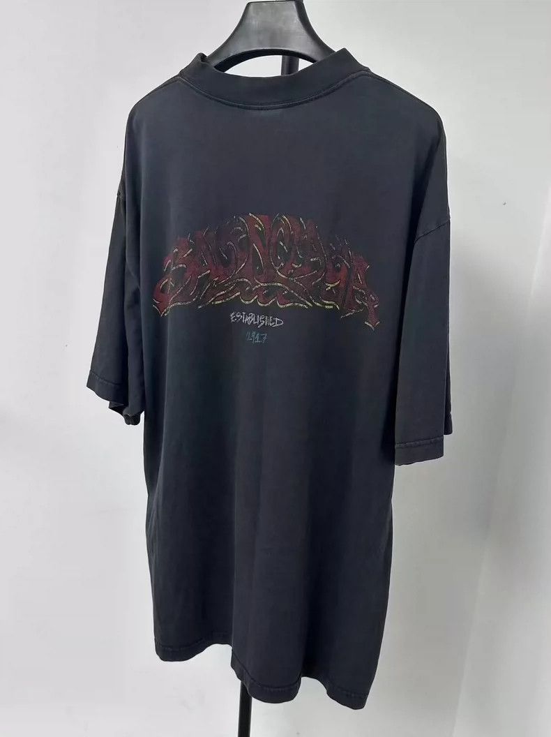 Balenciaga Balenciaga Casual Crew Neck Short Sleeve T-Shirt Men Size US L / EU 52-54 / 3 - 1 Thumbnail