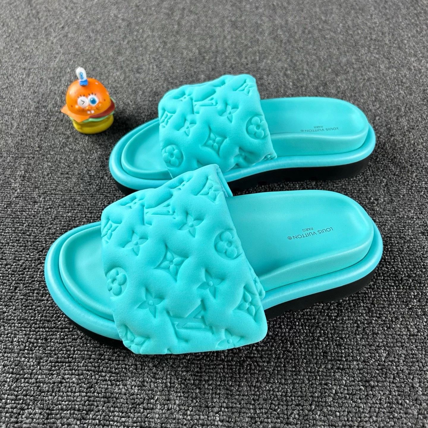 Louis Vuitton LV blue monogram slippers 35 Size US 4 / IT 34 - 1 Thumbnail