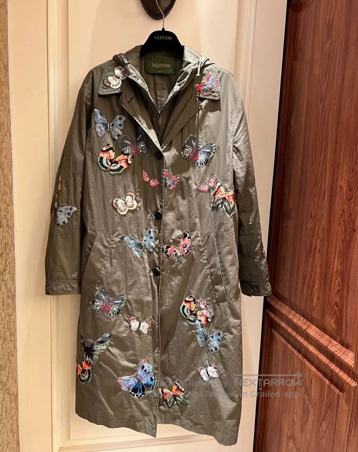 Valentino Valentino Embroidered Butterfly Coat. Size US S / EU 44-46 / 1 - 1 Thumbnail