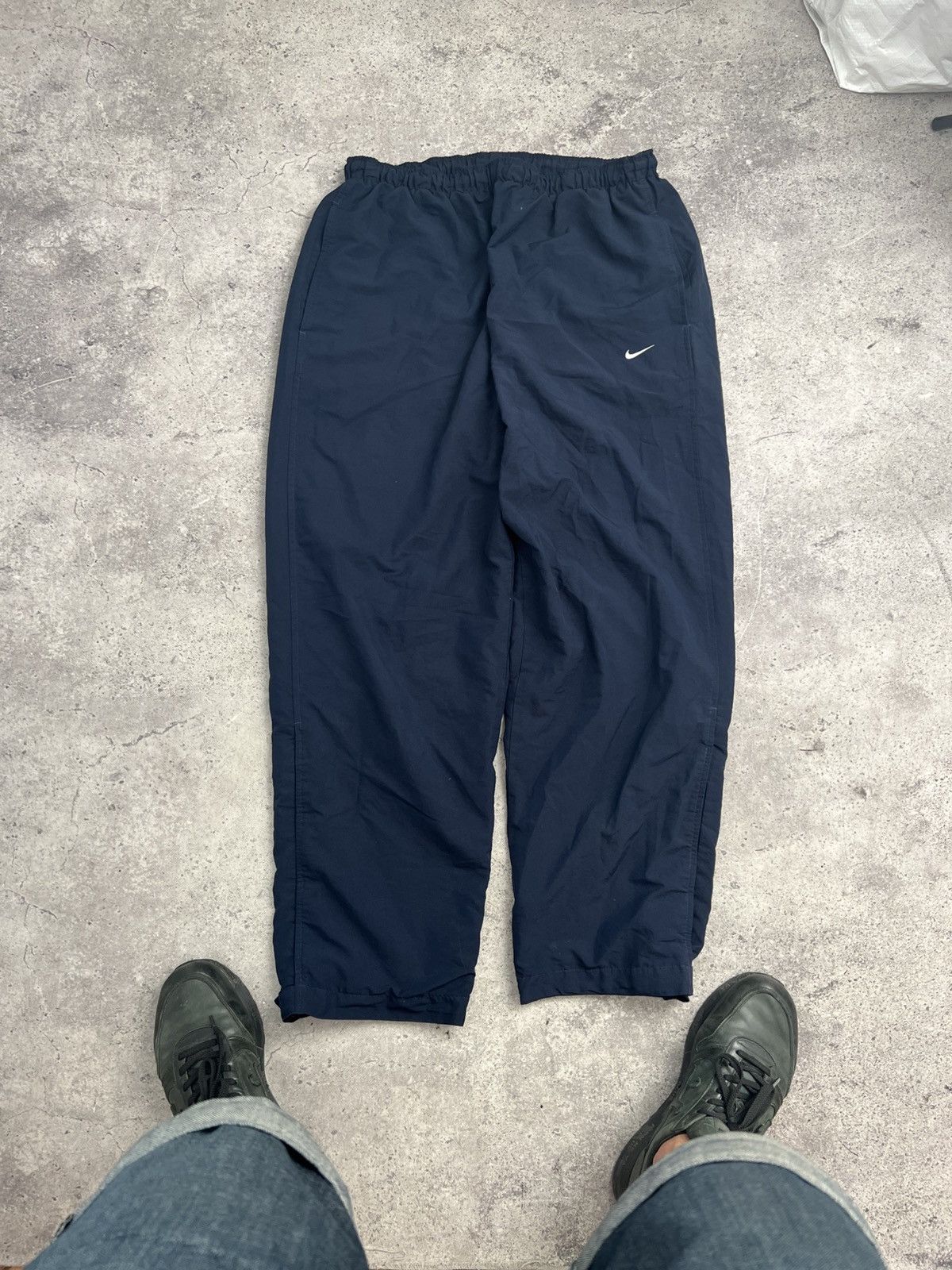Nike Vintage Nike Nylon Pants Size US 34 / EU 50 - 3 Thumbnail