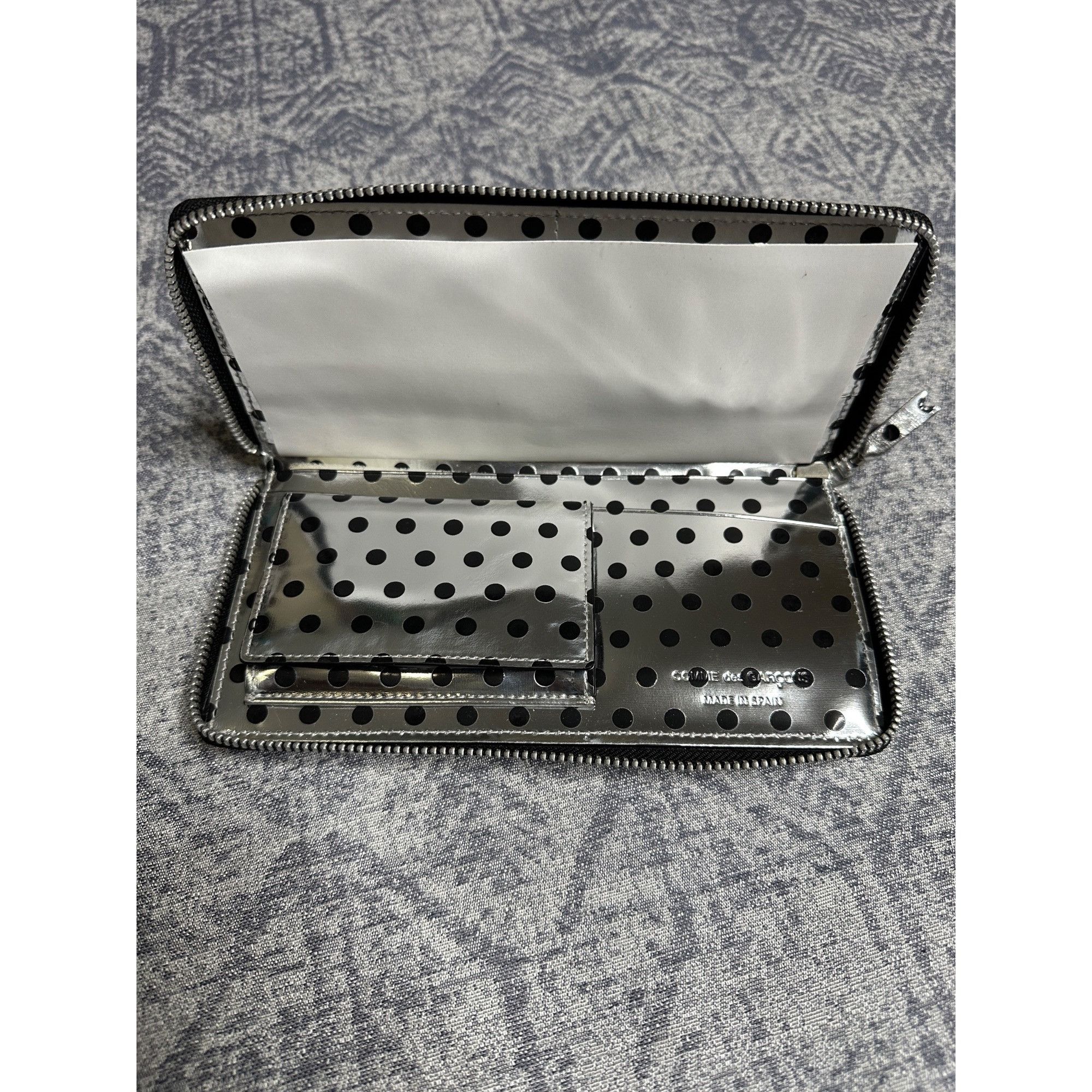 Comme des Garcons Comme Des Garçons Polka Dot Patent Wallet Size ONE SIZE - 2 Thumbnail