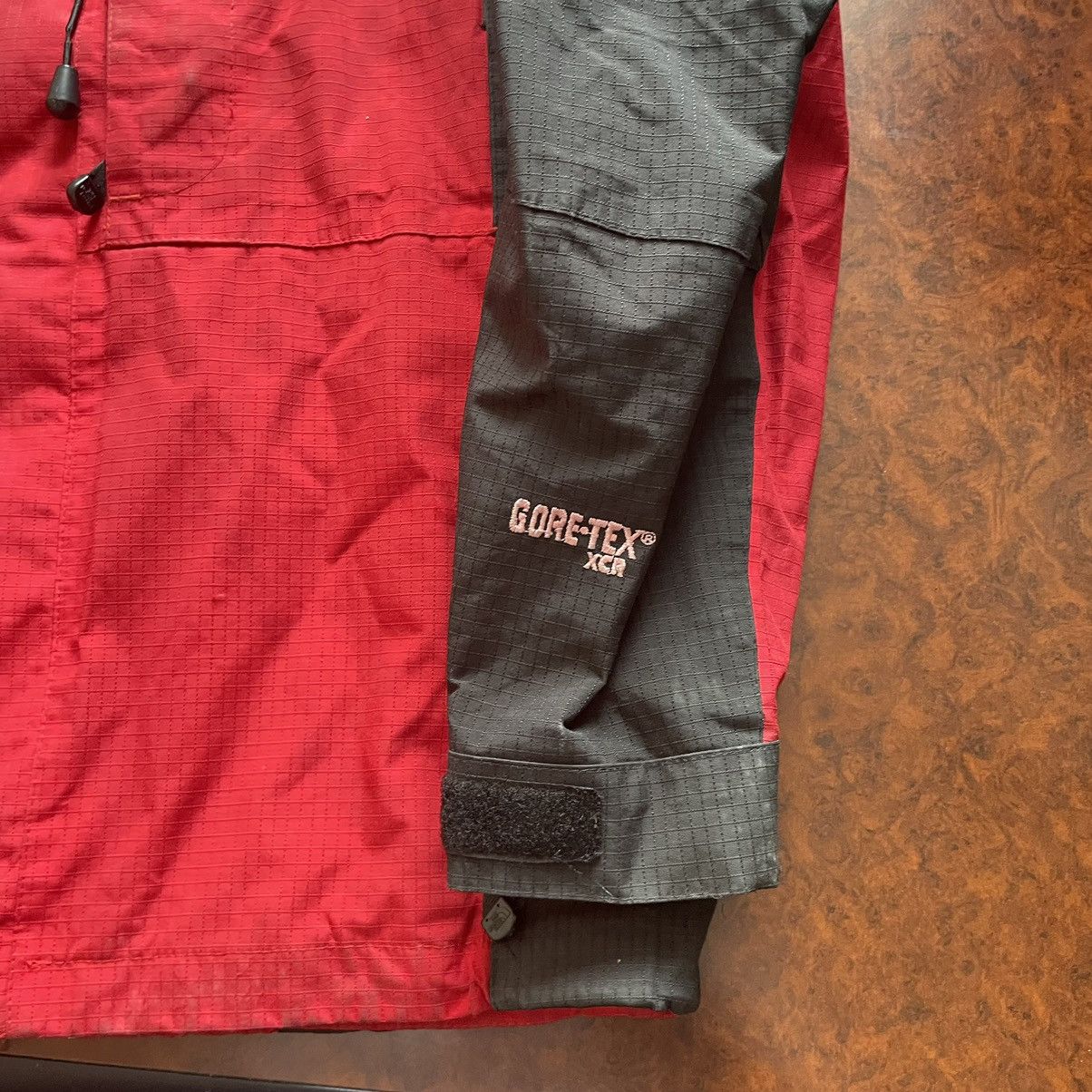 Vintage Tnf 90s the north face jacket red black summit series gorpco Size US M / EU 48-50 / 2 - 3 Thumbnail