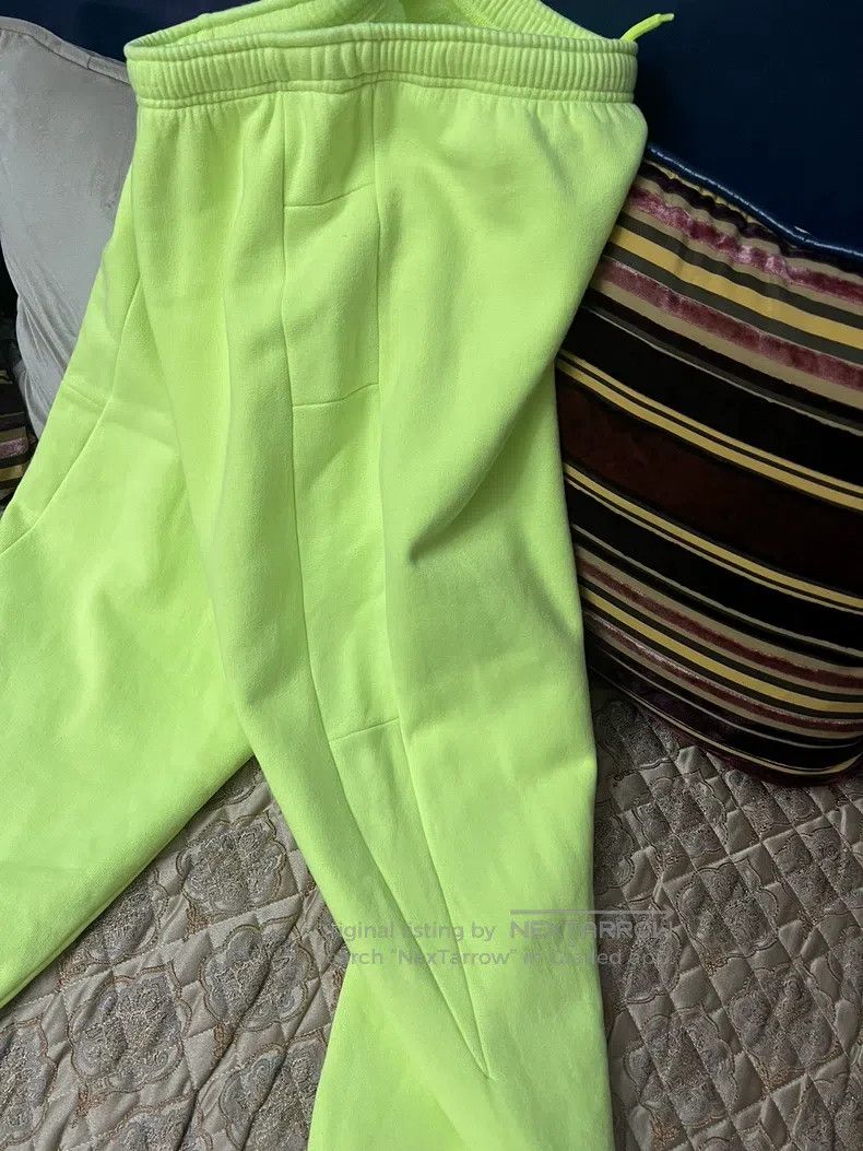 Balenciaga Balenciaga size M Loose Fit Men's Sweatpants, Size M, Fluo Size US 27 - 3 Thumbnail