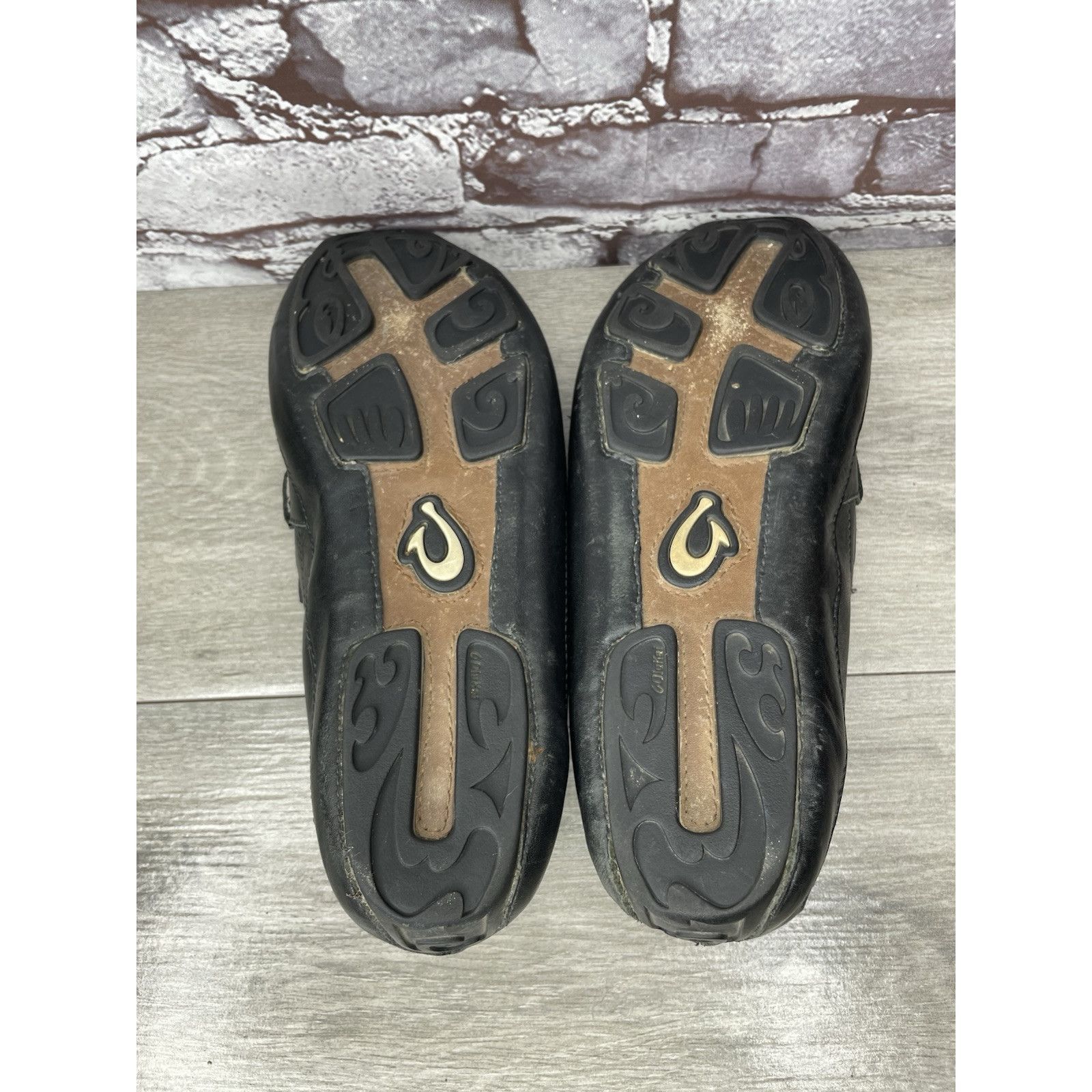 Olukai Olukai Akepa Moc Slip On Loafers Men's size 10.5 Black Leath Size US 10.5 / EU 43-44 - 23 Thumbnail