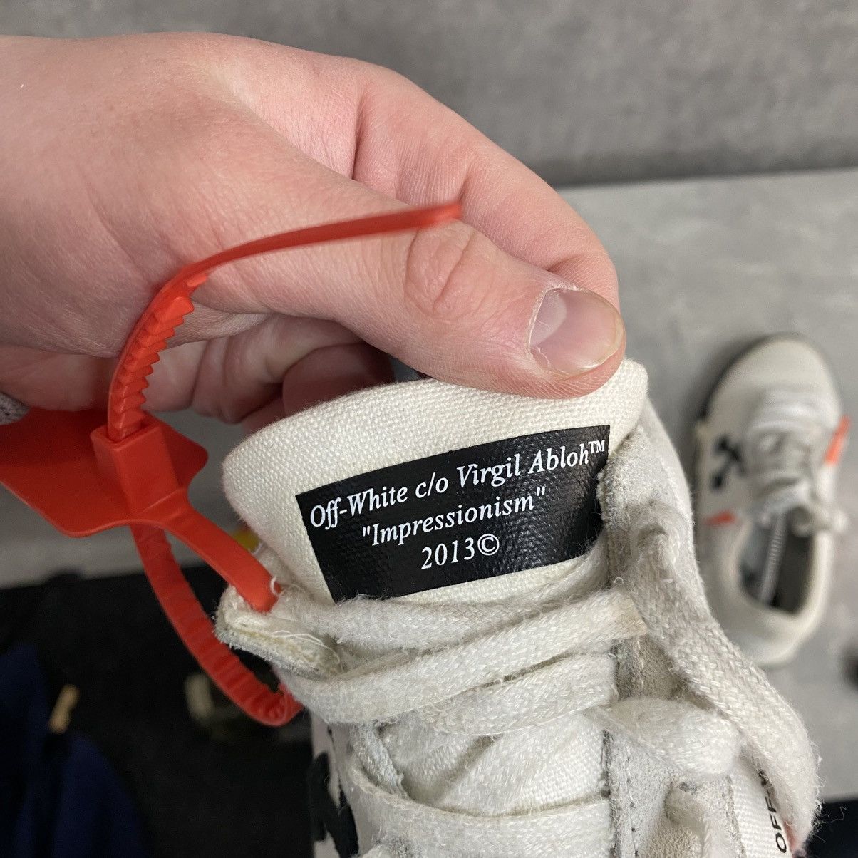 Off-White Off-White Vulcanized Low Sneakers Size US 8 / IT 38 - 16 Thumbnail