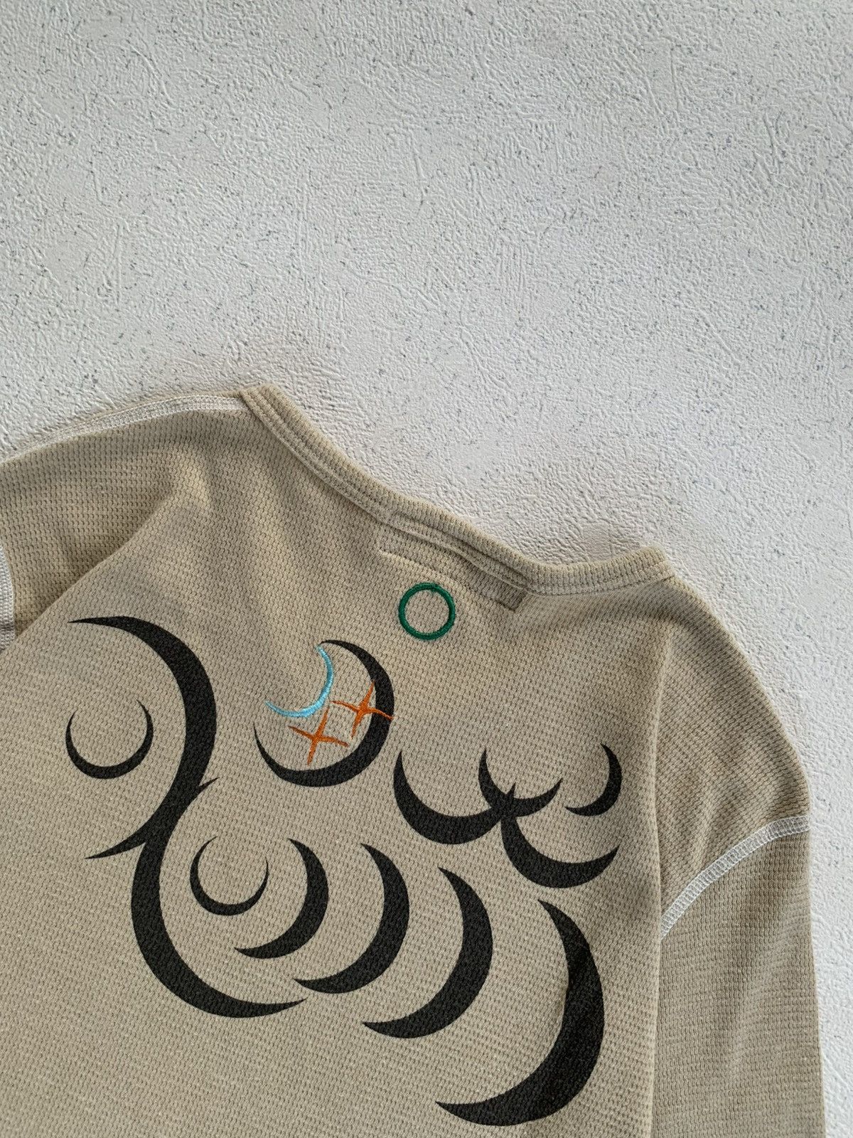 Japanese Brand VINTAGE BURNOUT TRIBAL LONGSLEEVE TEE IFSIXWASNINE STYLE Size US M / EU 48-50 / 2 - 8 Thumbnail