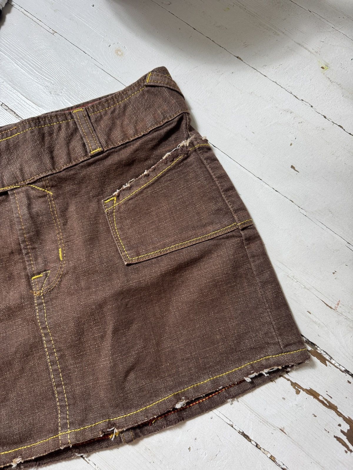Von Dutch VINTAGE VON DUTCH 2000s MINI DENIM SKIRT Size 27" / US 4 / IT 40 - 6 Thumbnail