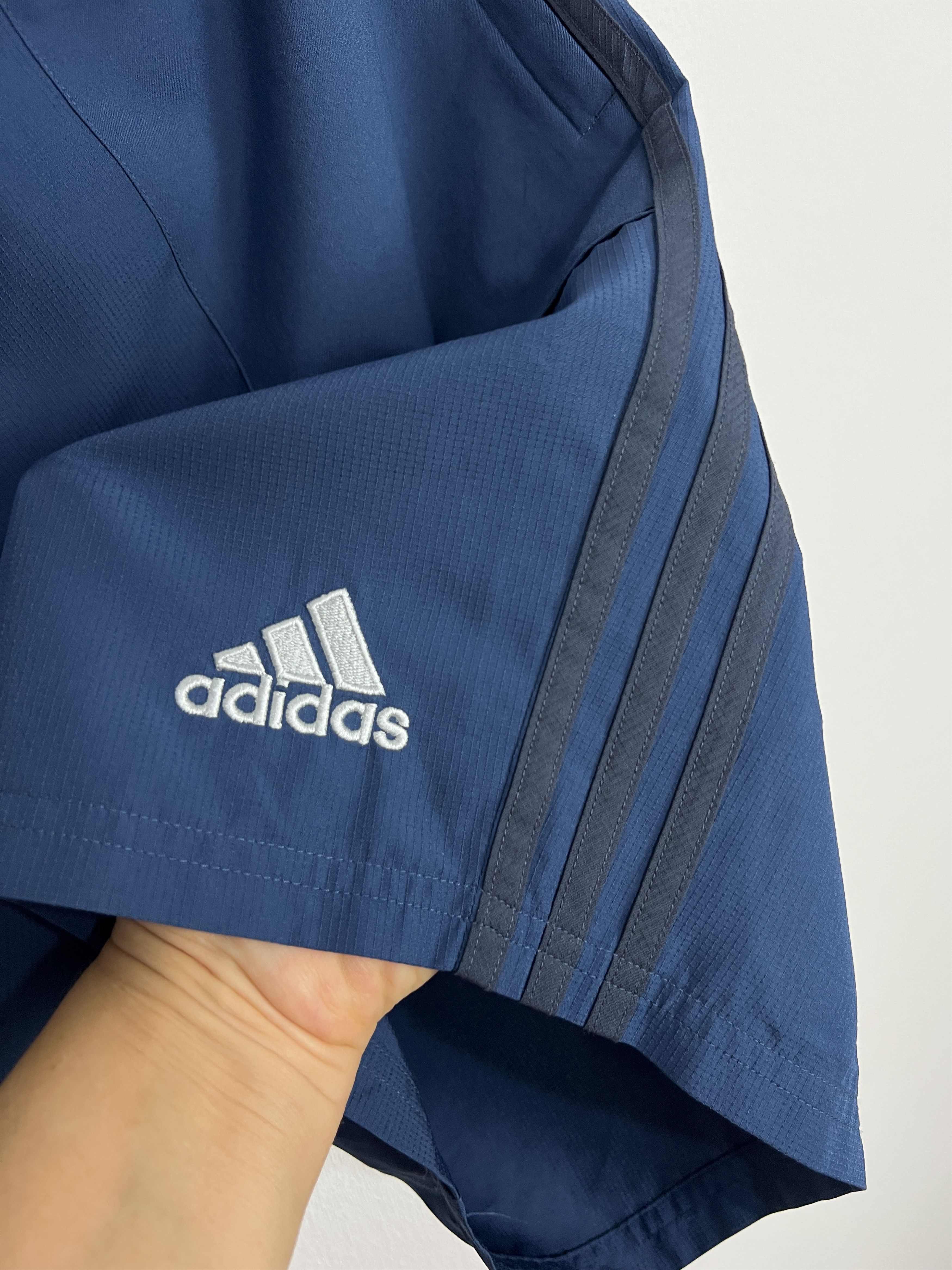 Adidas Adidas Bayern Munich Football Shorts Soccer Athletic Rare Size US 36 / EU 52 - 3 Thumbnail