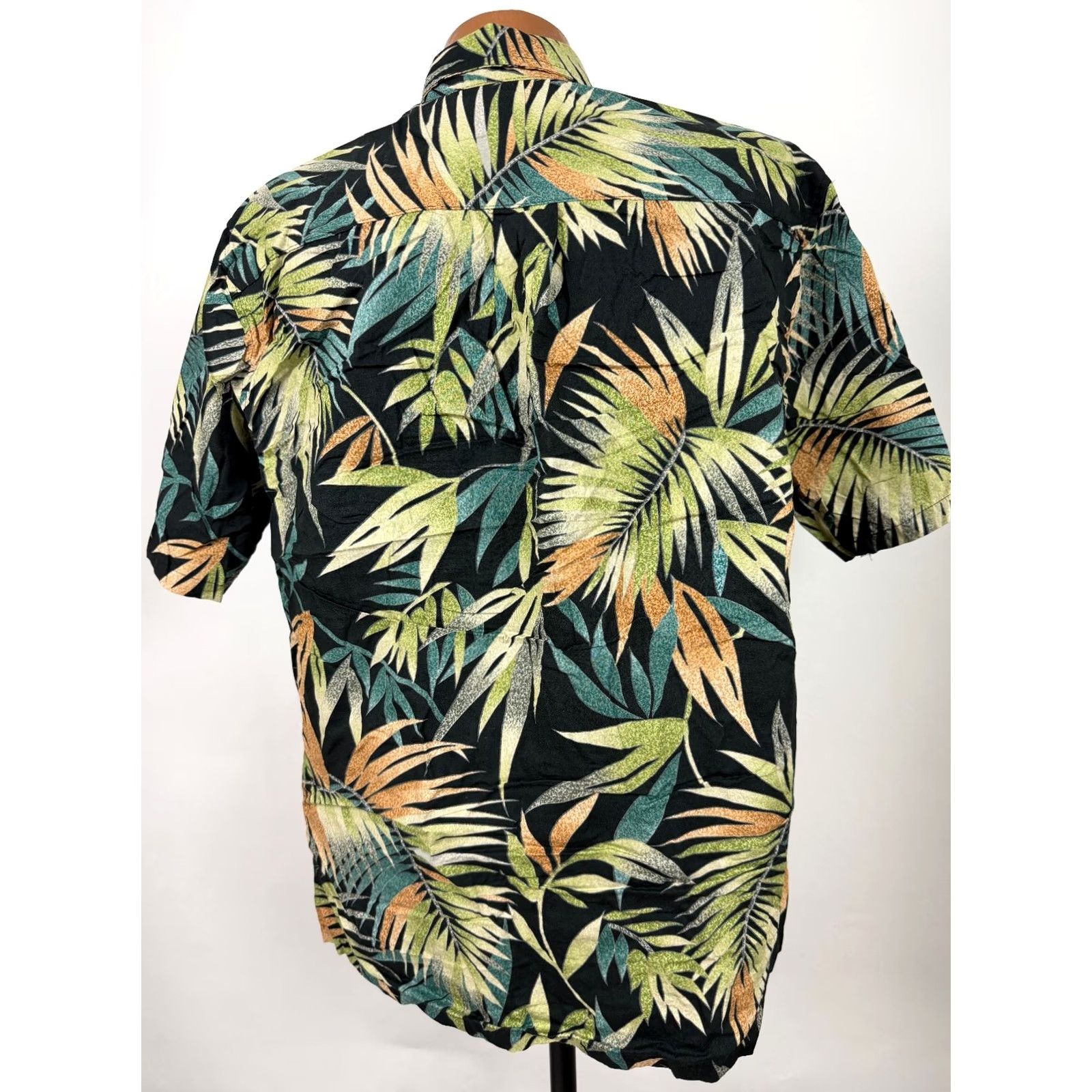 Vintage VINTAGE Cooke Street Hawaiian Shirt Men L Black Cotton Short Sleeve Button-Up Geometric Leaf Palm 90s Beach Tropical Pockets Mens Size US L / EU 52-54 / 3 - 6 Thumbnail