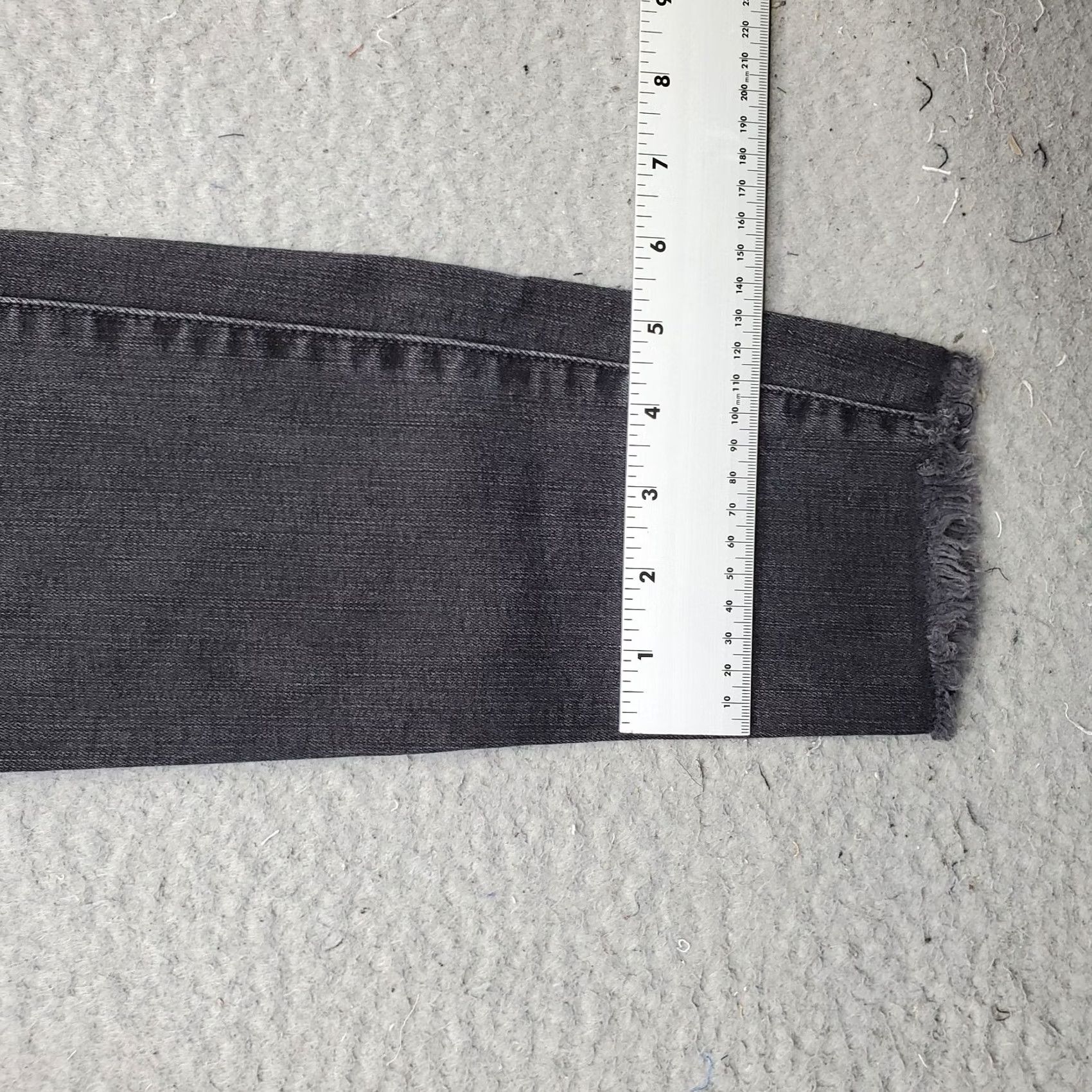 Madewell Madewell Womens Jeans 28 Black Denim High Rise Skinny Button Fly Frayed Hem Jeans Size 28" / US 6 / IT 42 - 5 Thumbnail