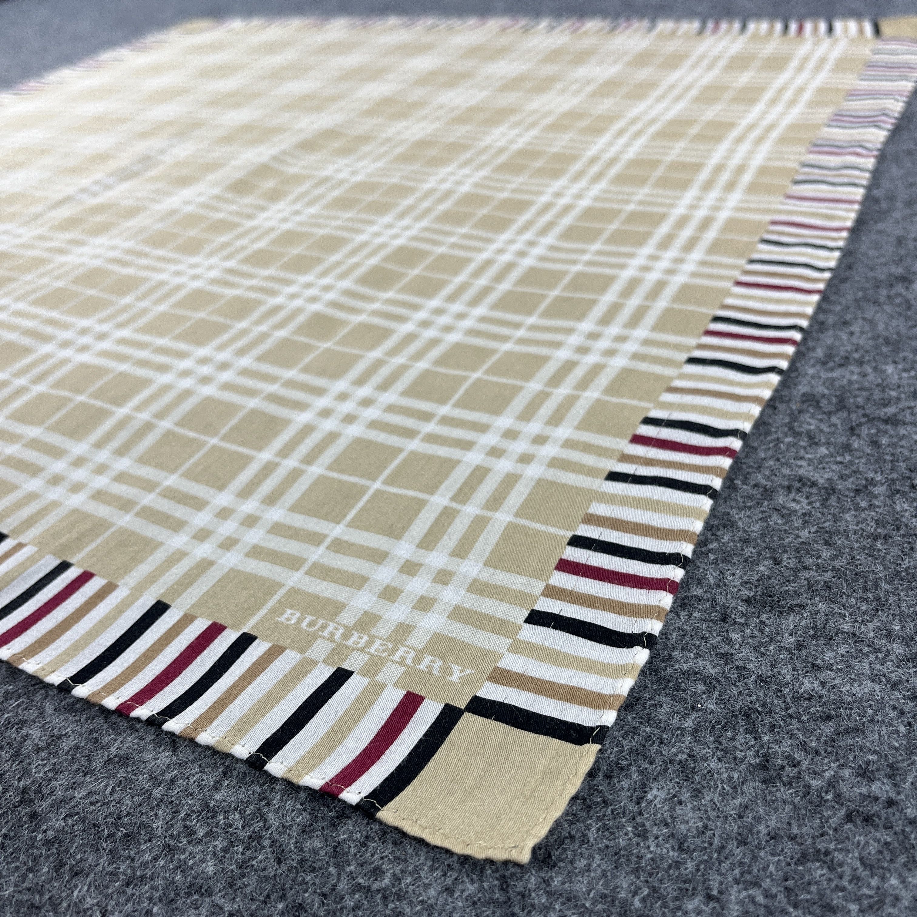 Burberry Burberry Handkerchief / Bandana / Neckerchief B015 Size ONE SIZE - 5 Thumbnail
