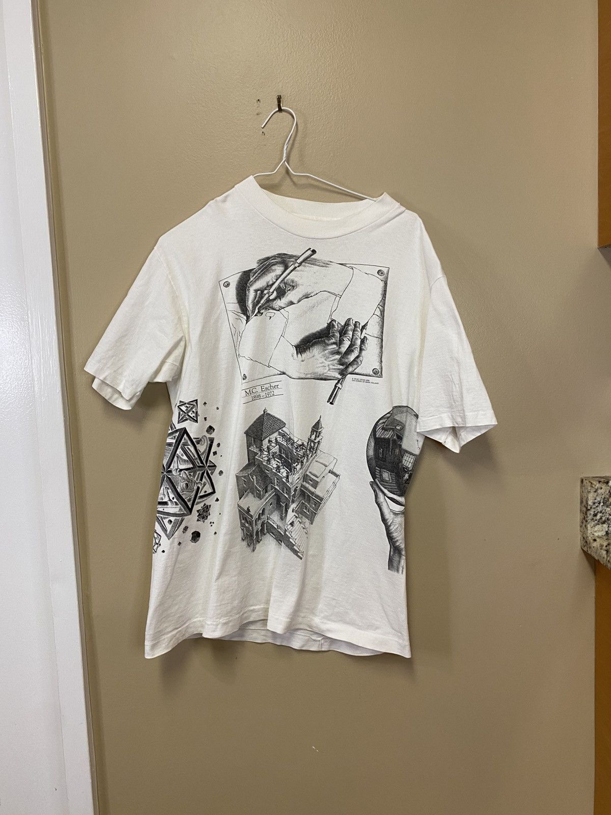 Vintage Softee 90s M.C Escher AOP T-Shirt Size US L / EU 52-54 / 3 - 1 Thumbnail