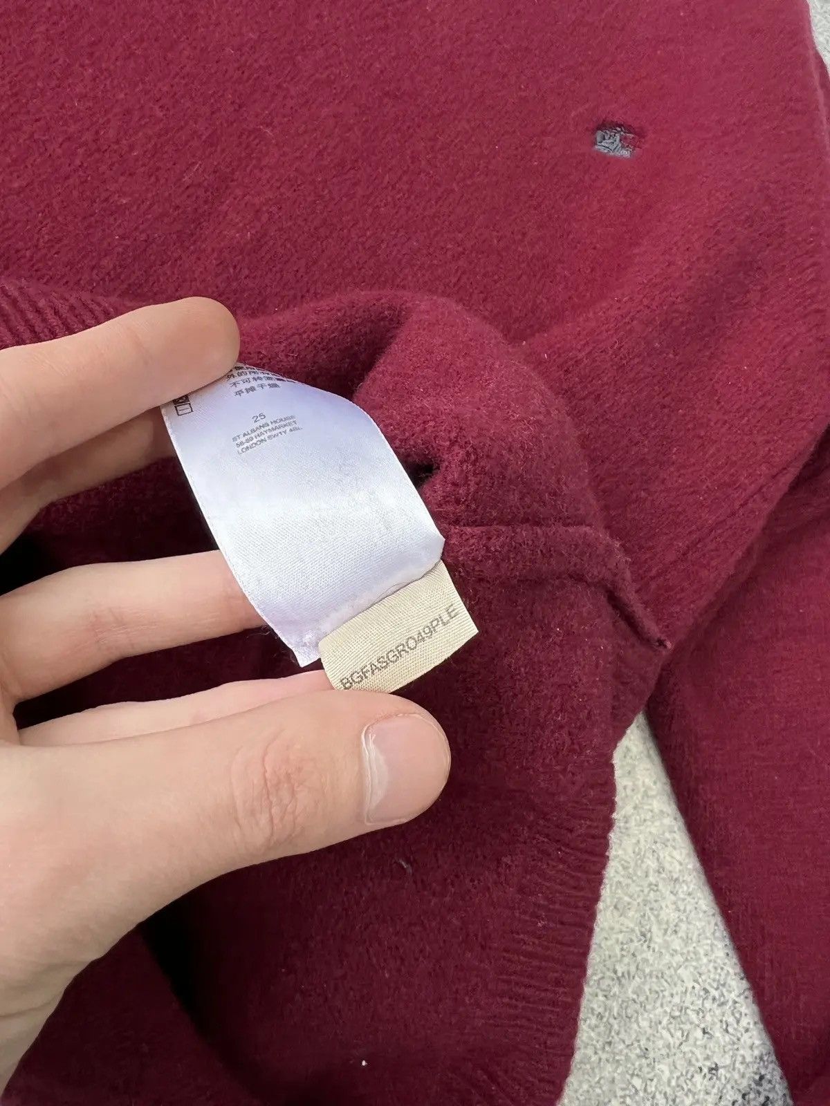 Burberry × Vintage Vintage Burberry cashmere wool v-neck sweater Size US M / EU 48-50 / 2 - 8 Thumbnail