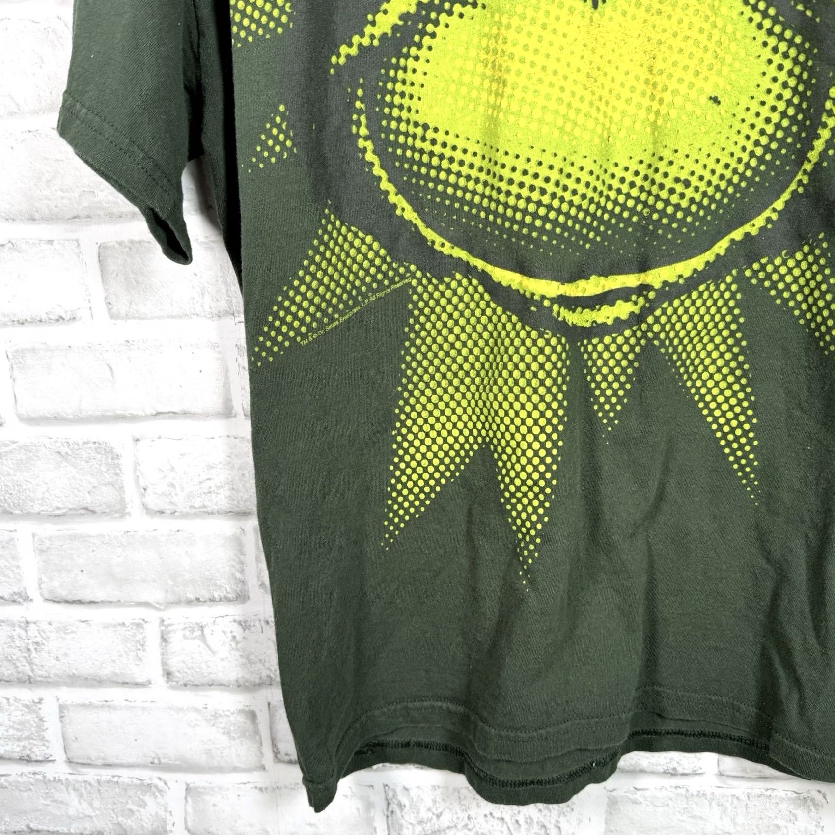 Vintage VINTAGE Dr. Seuss The Grinch Green Graphic Tee Mens Size M Shirt Mens Green Grinch 90s/90s Grinch Tee Size US M / EU 48-50 / 2 - 3 Thumbnail