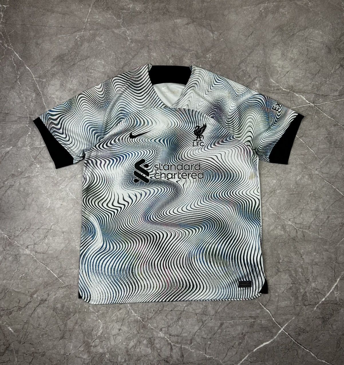 Nike × Vintage Nike Liverpool Soccer Jersey Blokecore Rare Style Casual Xl Size US XL / EU 56 / 4 - 1 Thumbnail