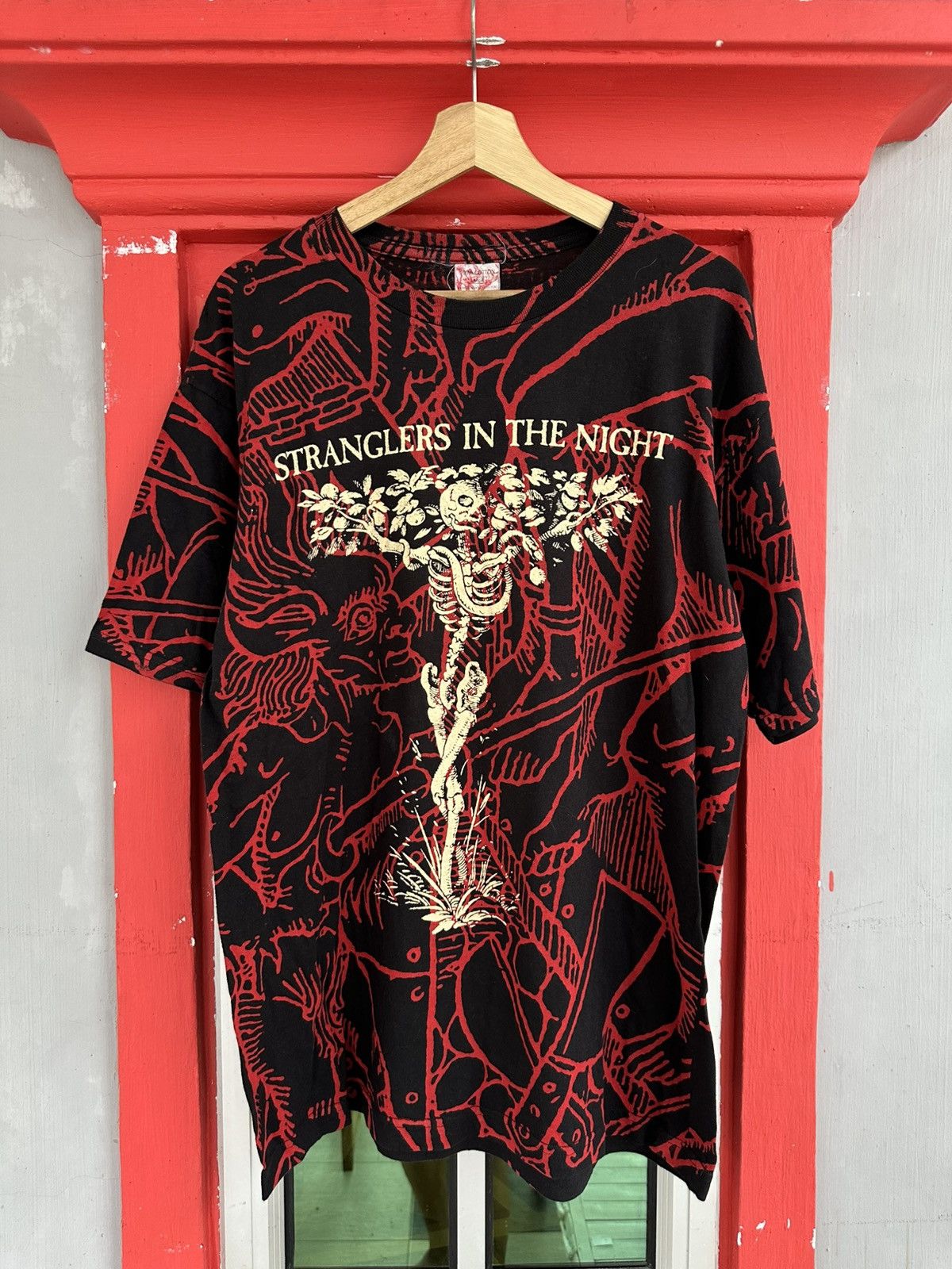 Band Tees Rare Vintage 90s Stranglers In The Night OVP Band Tee Size US L / EU 52-54 / 3 - 1 Thumbnail