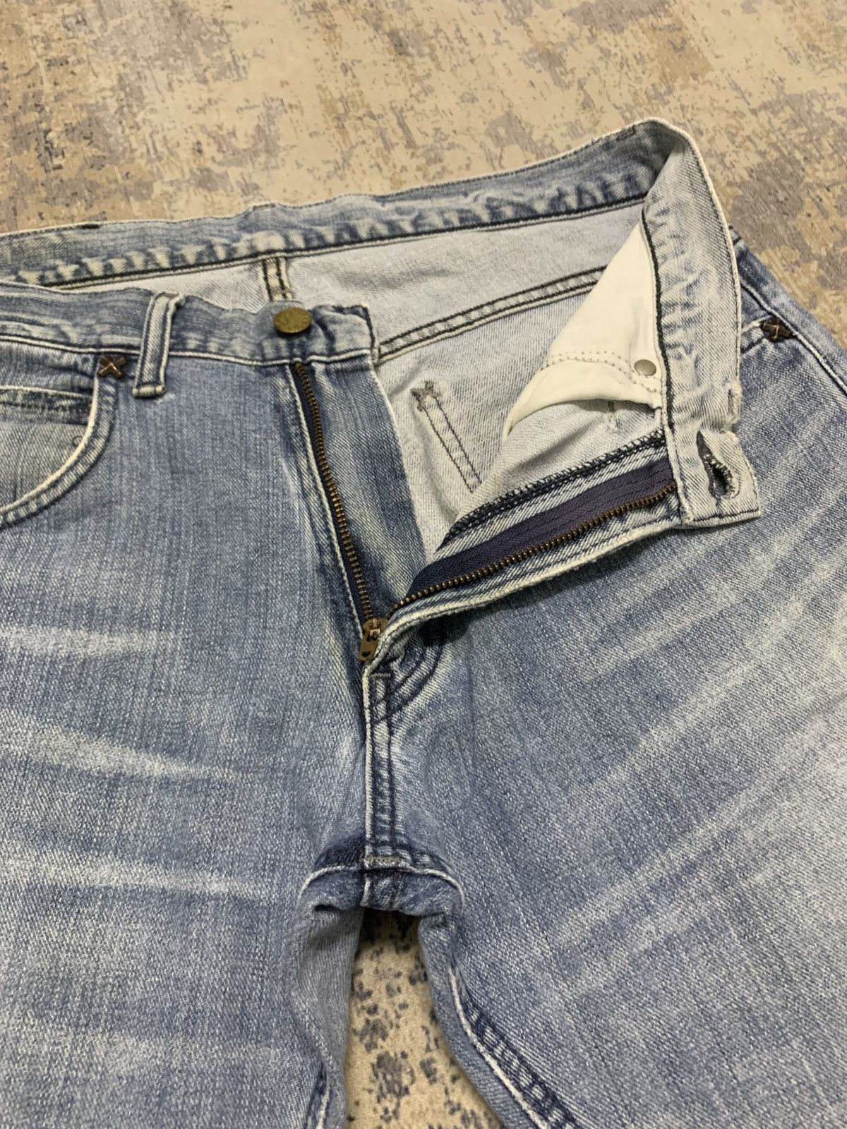 Japanese Brand Vintage Lee Rusty Distressed Regular Straight Jeans Size US 32 / EU 48 - 4 Thumbnail