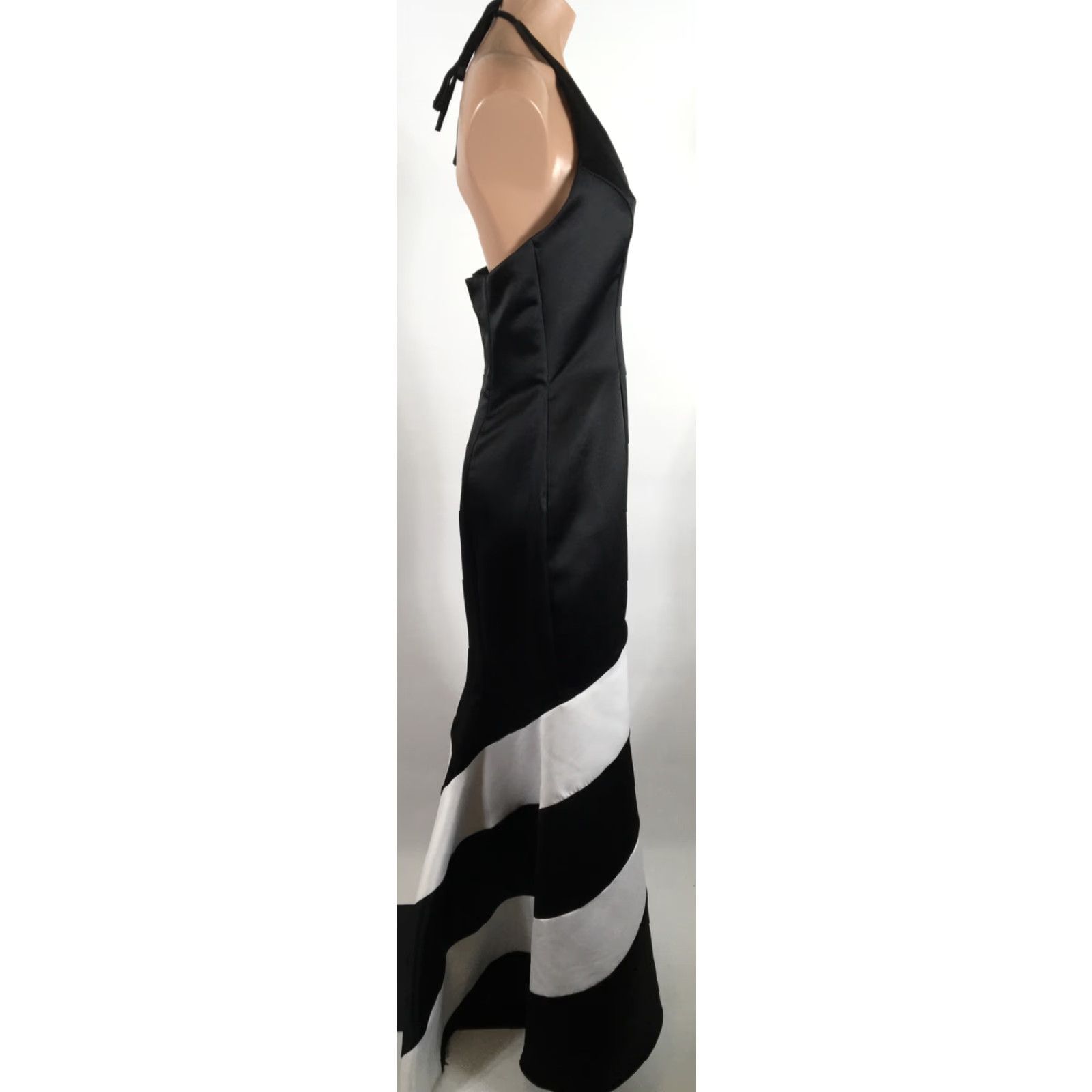 VINTAGE Jessica McClintock Evening Gown Dress Ball Gown Womens 90s Halter  Sleeveless Long Black White Party/