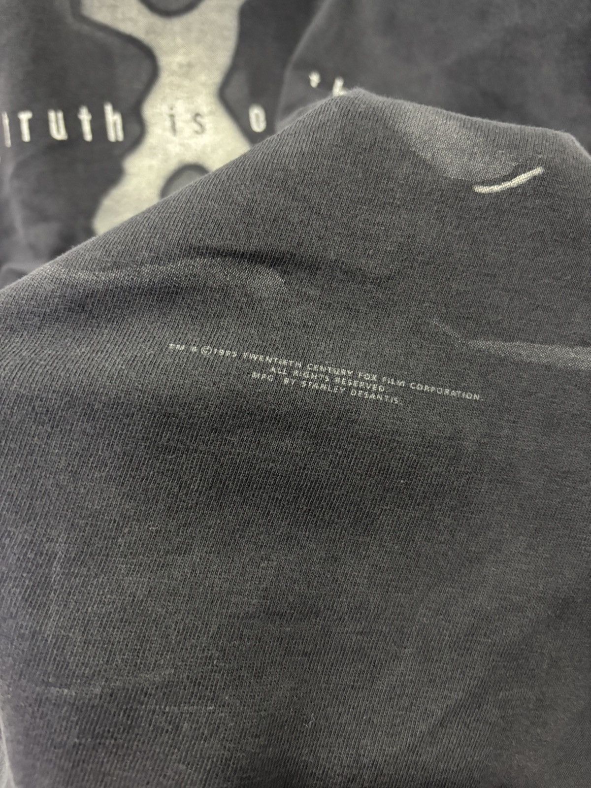 Vintage Vintage X Files By Stanley Desantis Tshirt Size US XL / EU 56 / 4 - 6 Thumbnail