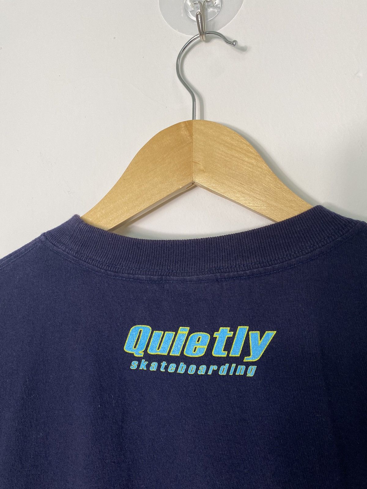 Japanese Brand Vintage Quietly Snowboard T-shirt Size US L / EU 52-54 / 3 - 6 Thumbnail
