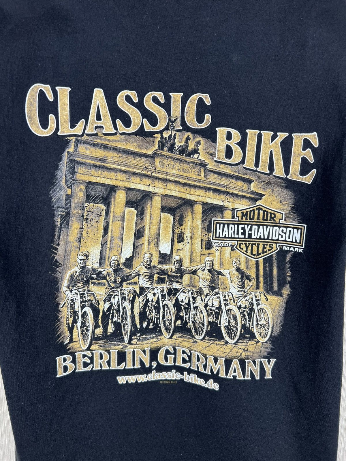 Harley Davidson Harley-Davidson skull logo motorcycles Berlin Germany tee Size US M / EU 48-50 / 2 - 10 Thumbnail