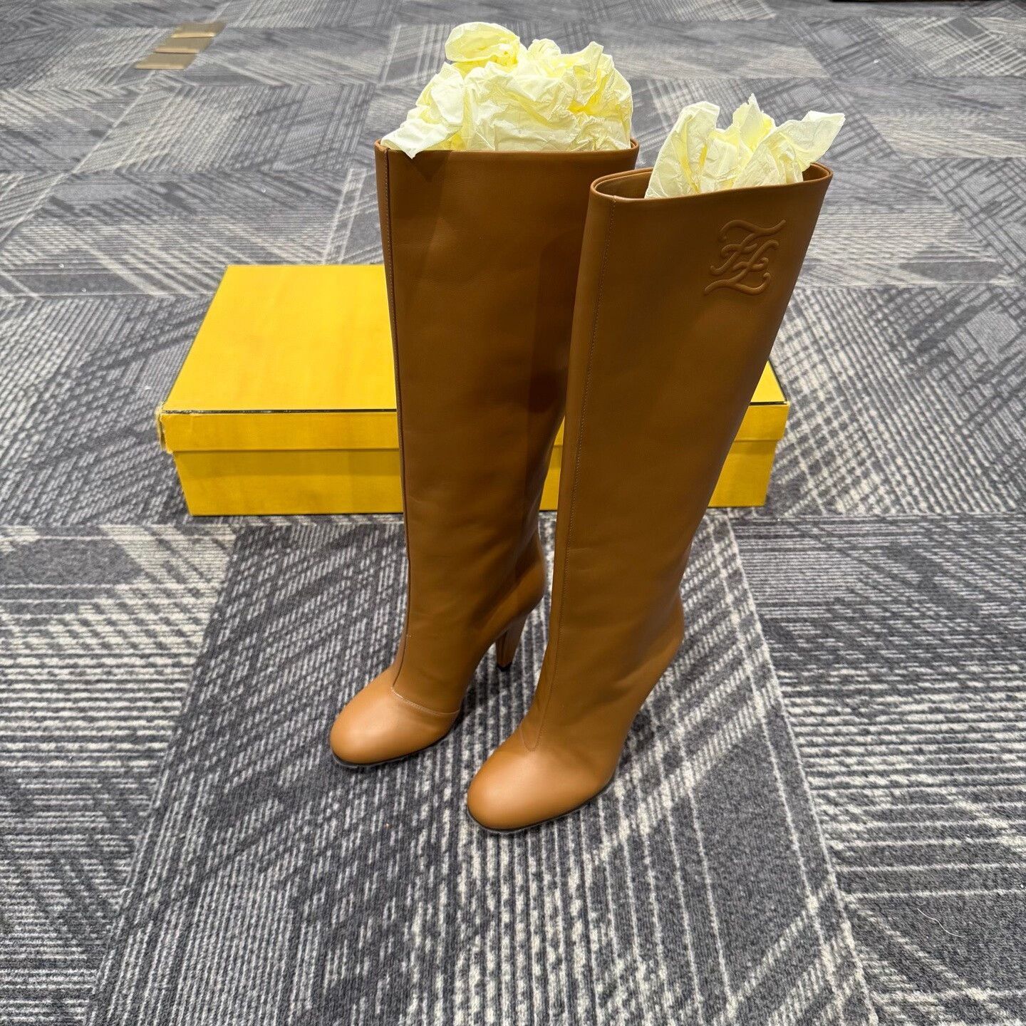 Fendi Fendi Karligraphy Leather High Heeled Boots Size US 4 / IT 34 - 1 Thumbnail