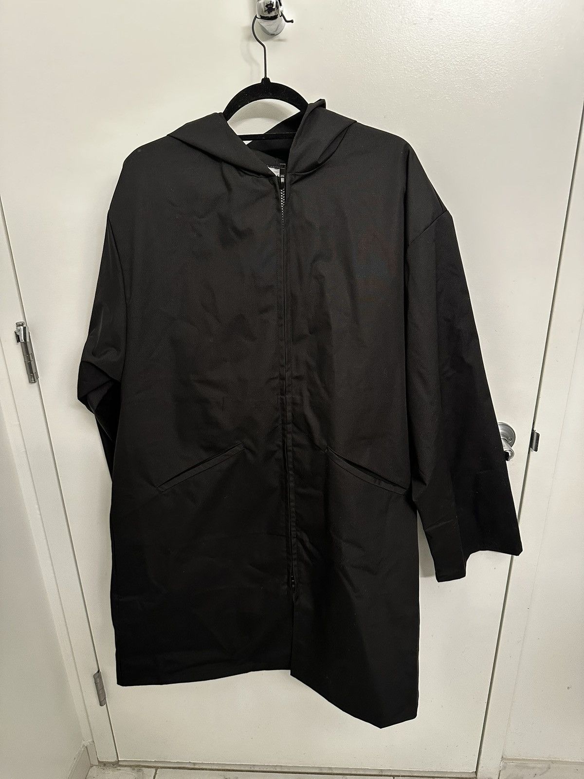 Yeezy Yeezy Season 10 RC-02 Raincoat — Black Size US XL / EU 56 / 4 - 7 Thumbnail