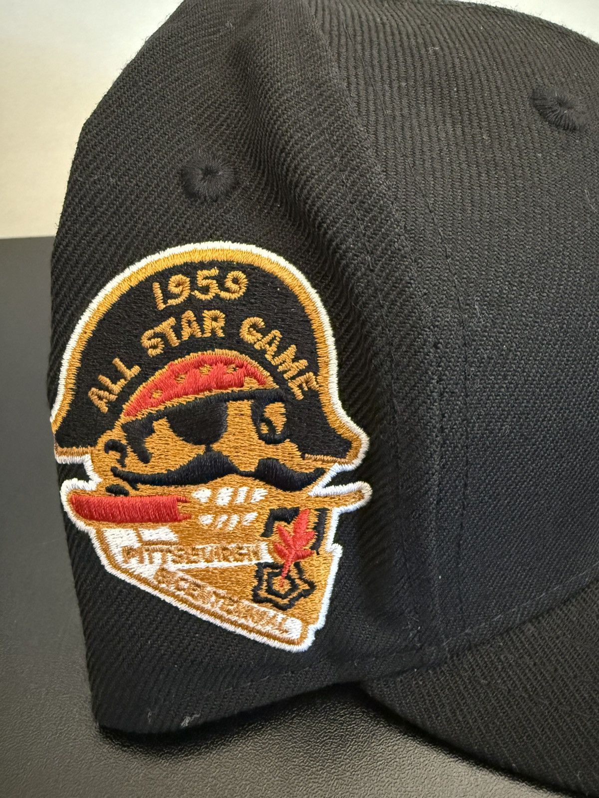 MLB × New Era Pittsburgh Pirates 7 1/2 Fitted Hat Size ONE SIZE - 2 Thumbnail