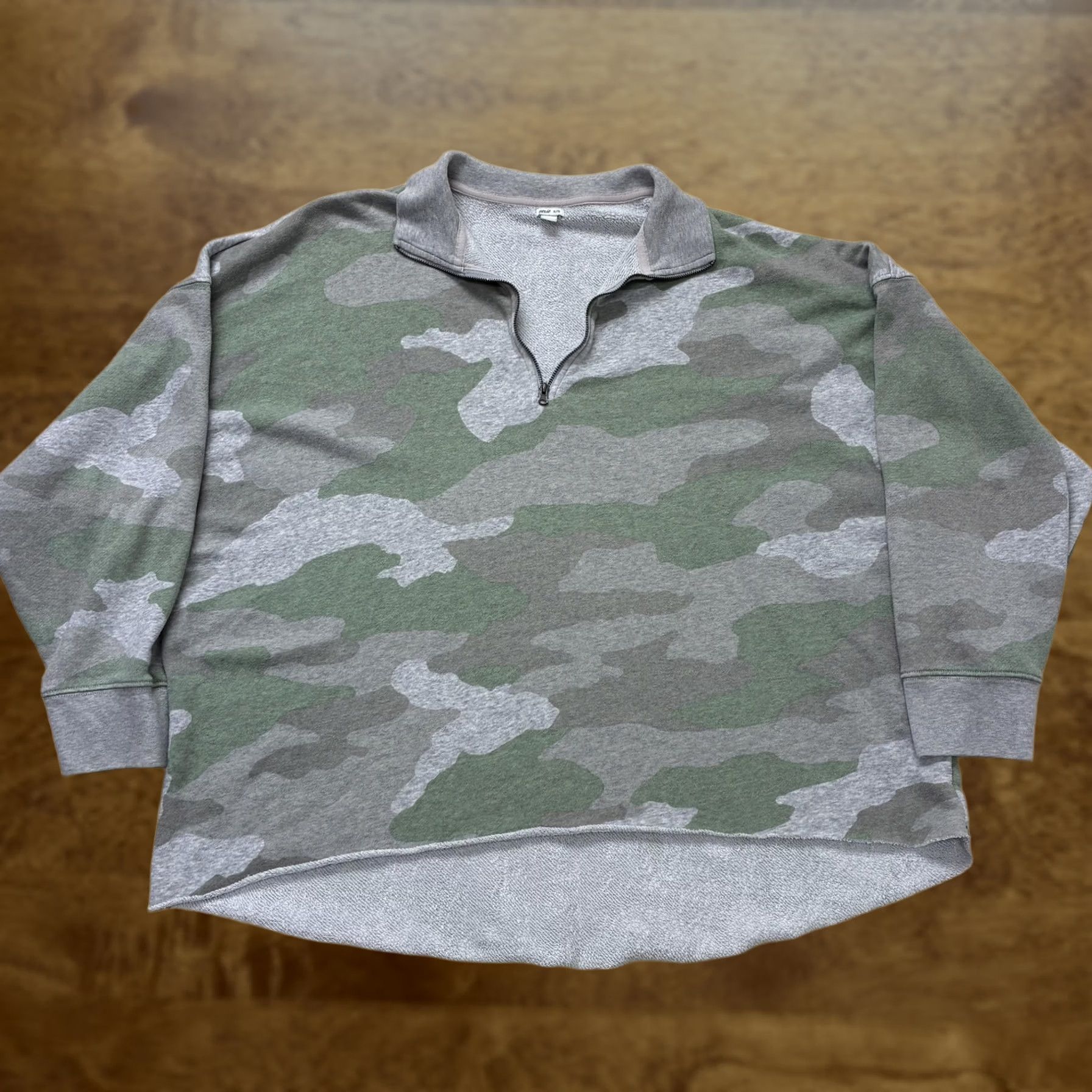 Vintage Aerie Sweatshirt Womens XL Green Camouflage 1/4 Zip Pullover Terry Long Sleeve Size XL / US 12-14 / IT 48-50 - 1 Thumbnail