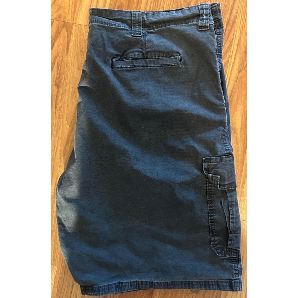 Wrangler Wrangler Grey Cargo Shorts - Size 42 - Great Condition! Size US 42 / EU 58 - 4 Thumbnail