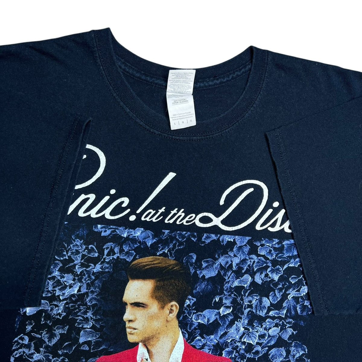 Band Tees Vintage 2000s Panic At The Disco Band Adult T-Shirt Sz L Size US L / EU 52-54 / 3 - 2 Thumbnail