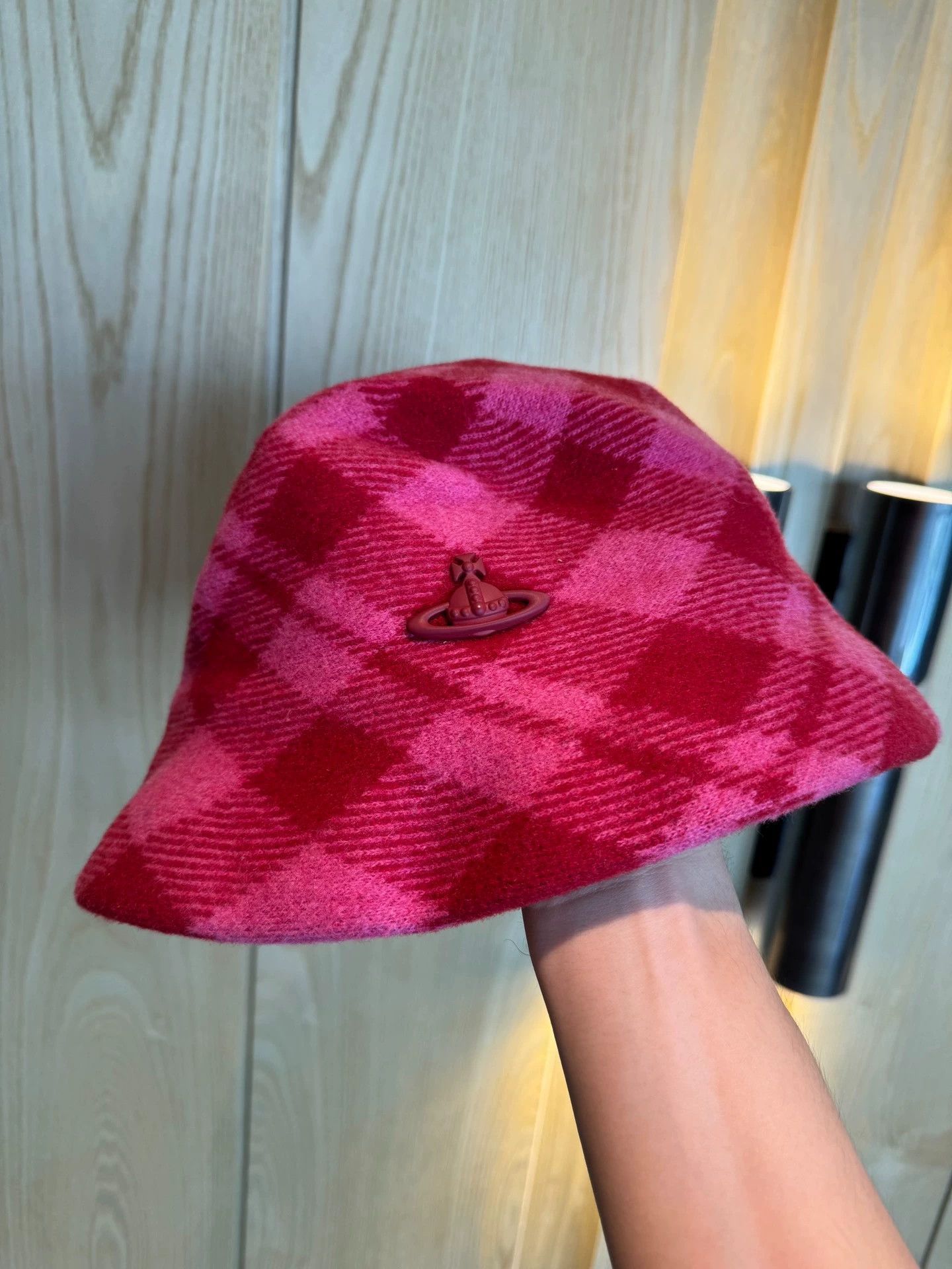 Vivienne Westwood Vivienne Westwood Pink Check Fisherman Cap 100% Wool OS Size ONE SIZE - 9 Thumbnail