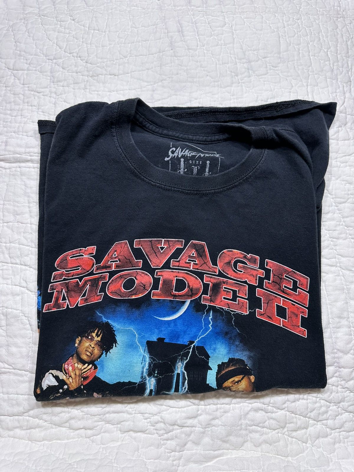 21 Savage 21 SAVAGE METRO BOOMIN “SAVAGE MODE 2” TEE - SIZE LARGE Size US L / EU 52-54 / 3 - 4 Thumbnail