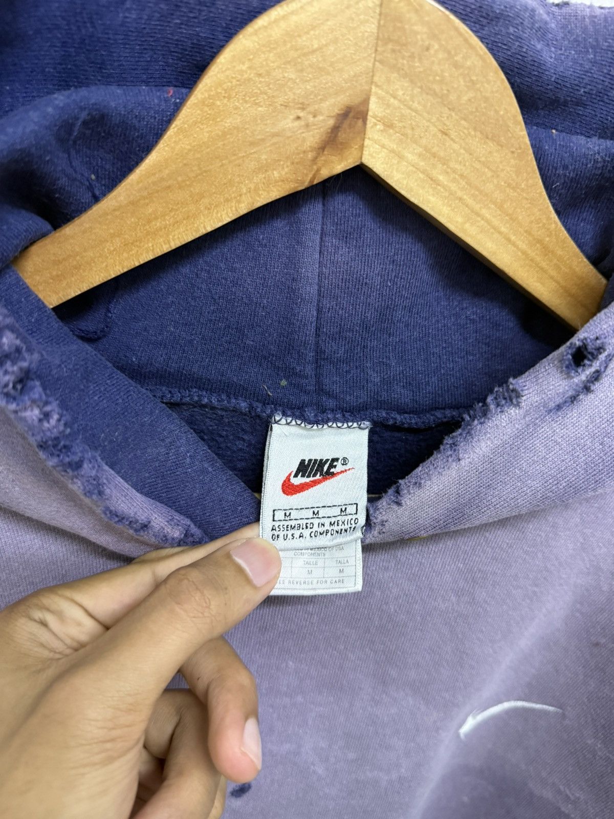 Nike Distressed Vintage 90s Sun Faded Nike Thrash Hoodie Size US M / EU 48-50 / 2 - 9 Thumbnail
