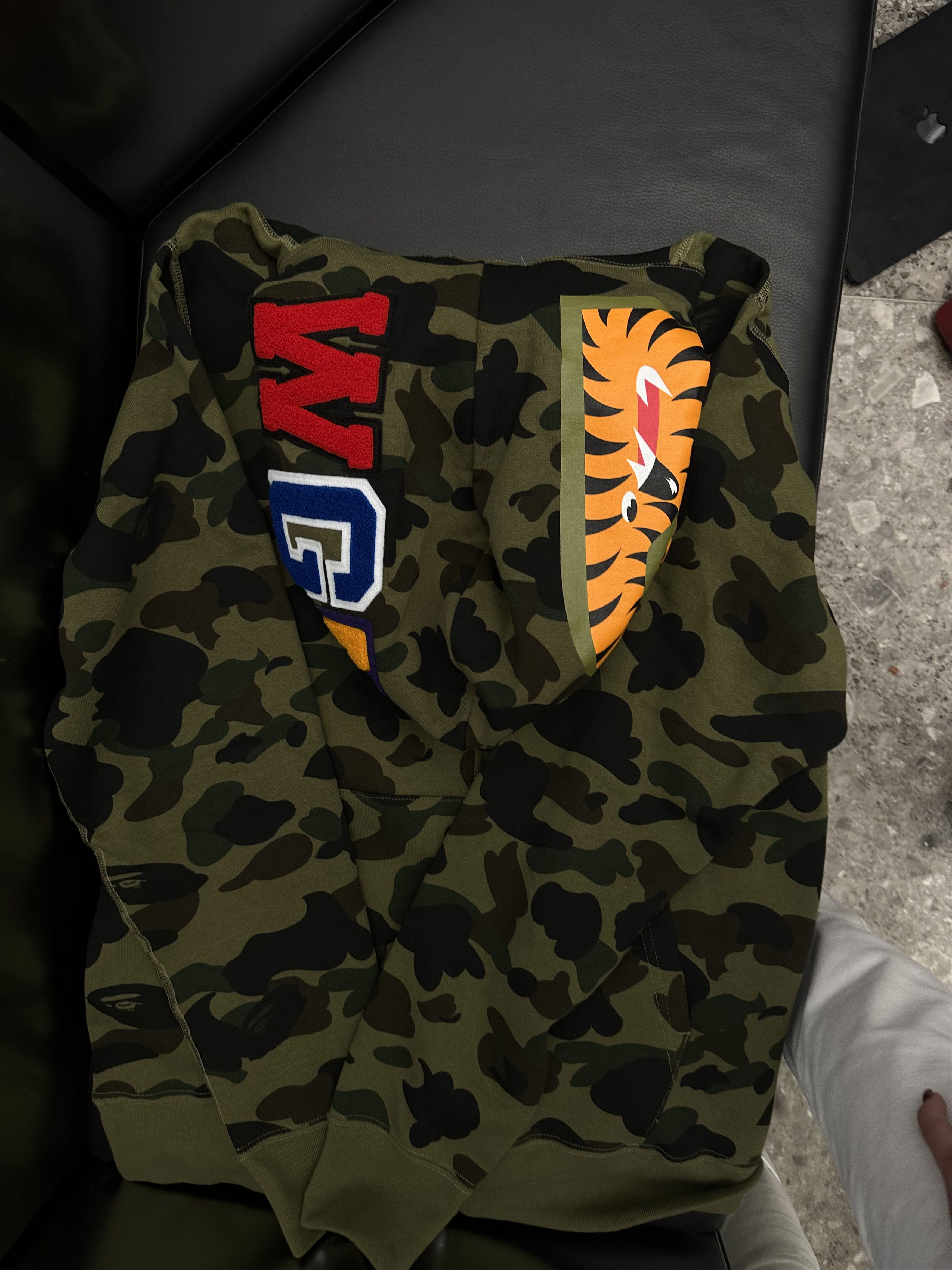 Bape 1st Camo Shark Full Zip Hoodie Size US L / EU 52-54 / 3 - 3 Thumbnail