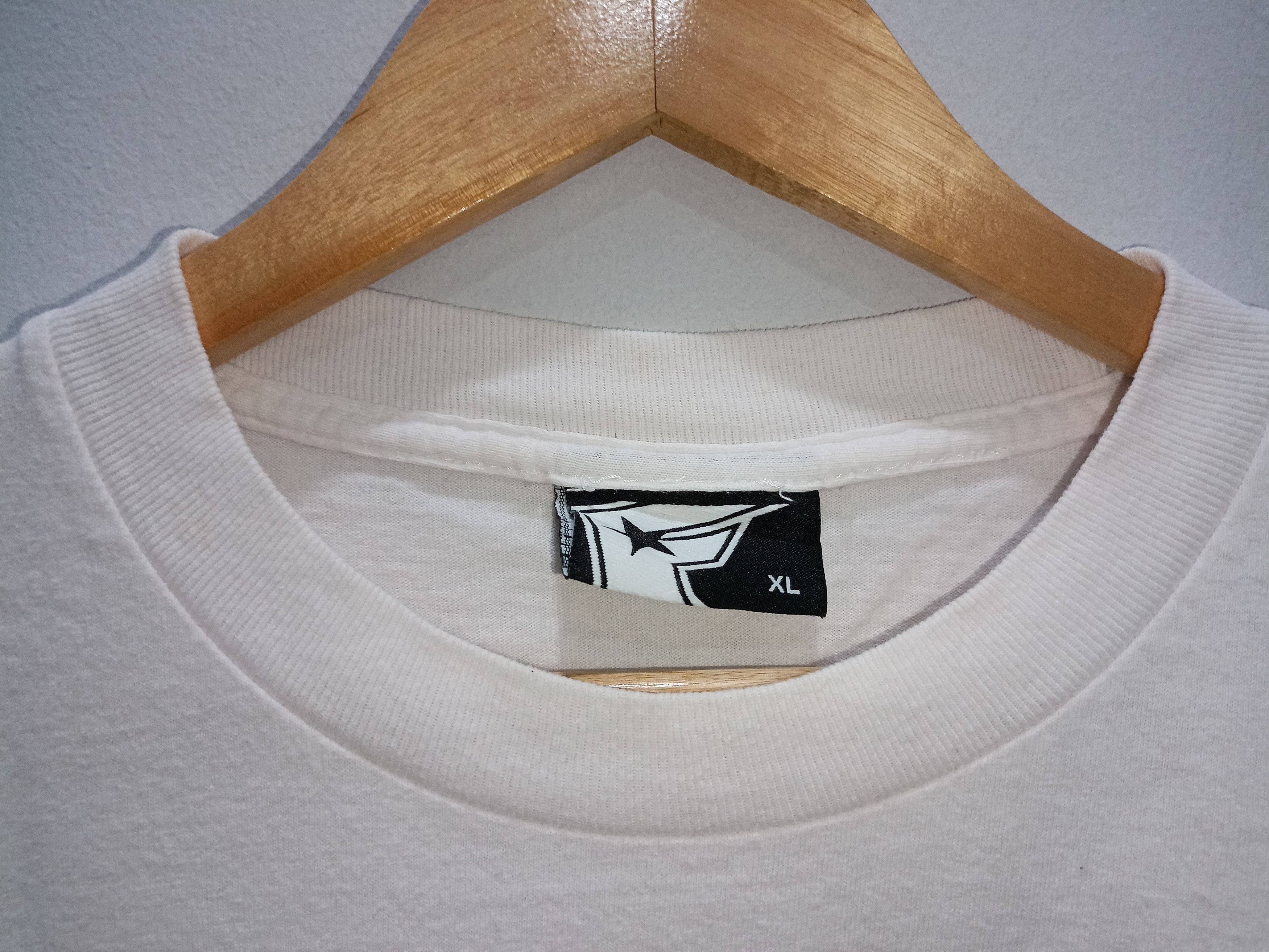 Famous Stars And Straps TSHIRT : FAMOUS STAR AND STRAPS - LOGO Size US XL / EU 56 / 4 - 5 Thumbnail