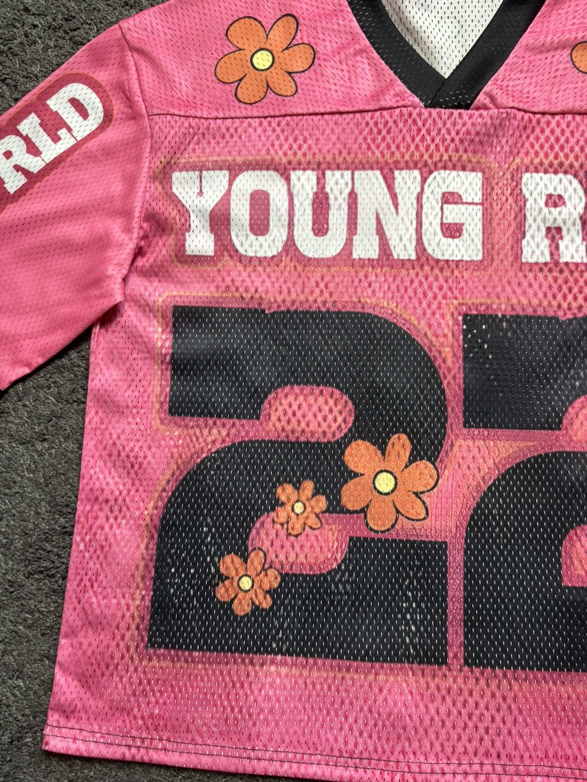 Japanese Brand Vintage Young Rich 22 flowers pink black football jersey Size US L / EU 52-54 / 3 - 6 Thumbnail