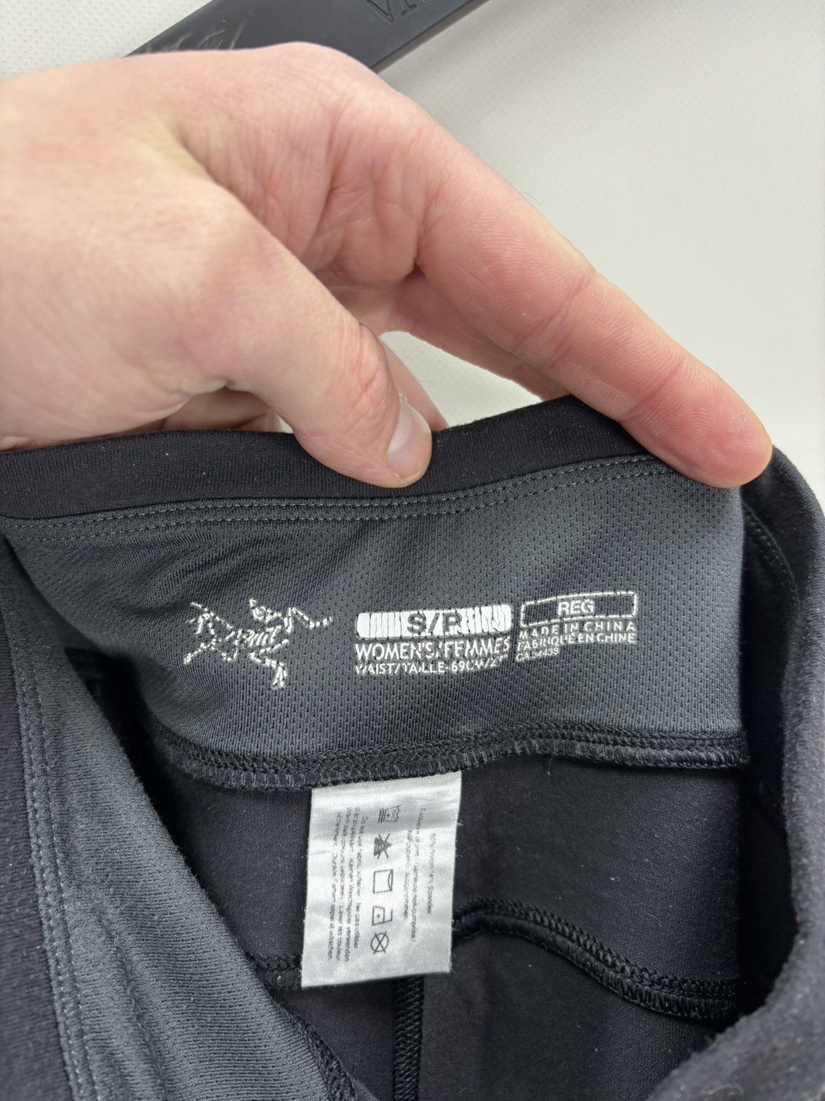 Arc'teryx Womens shorts Arcteryx Size S Color Black Size 25" / US 0 / IT 36 - 7 Thumbnail