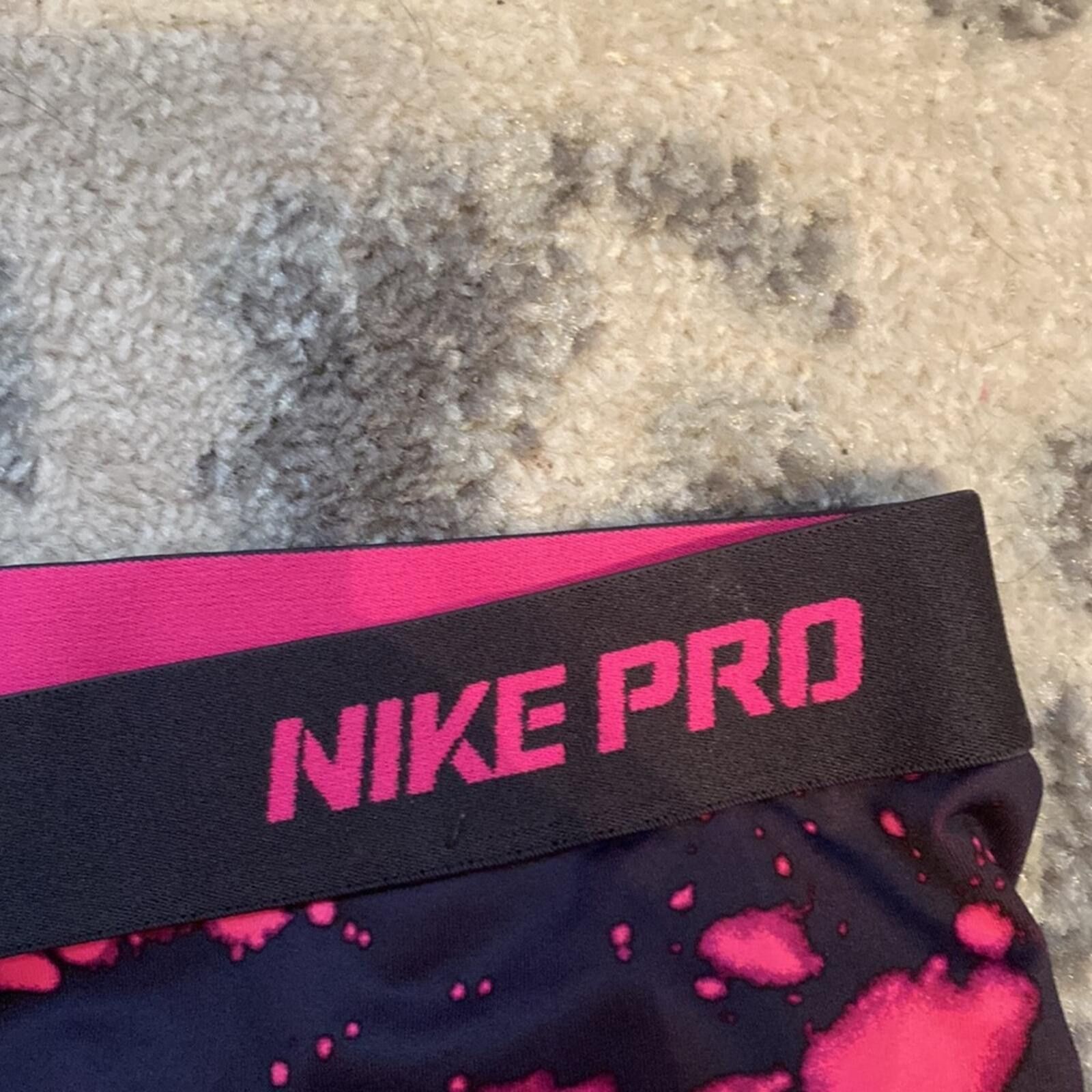 Nike Nike Pro Black and Hot Pink Splatter Capris Size ONE SIZE - 2 Thumbnail
