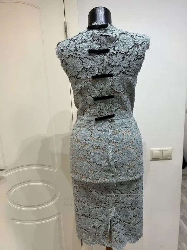 Valentino Valentino Light blue slim lace dress Size XS / US 0-2 / IT 36-38 - 2 Thumbnail