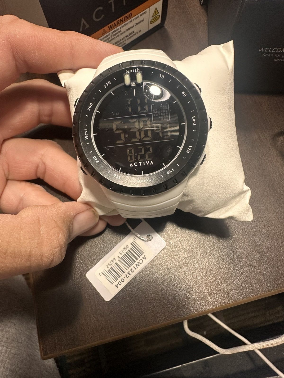 Invicta Brand new invicta white watch Size ONE SIZE - 1 Thumbnail