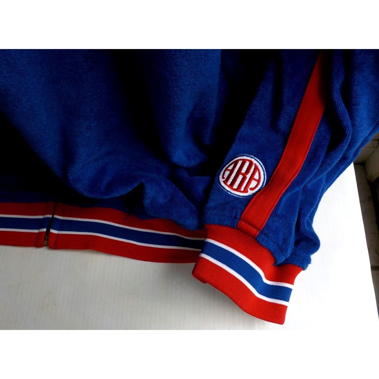 Reebok VINTAGE REEBOK Track Jacket ABA Blue Red White 4XL NWT Mens Hoodie? Size US XXL / EU 58 / 5 - 3 Thumbnail
