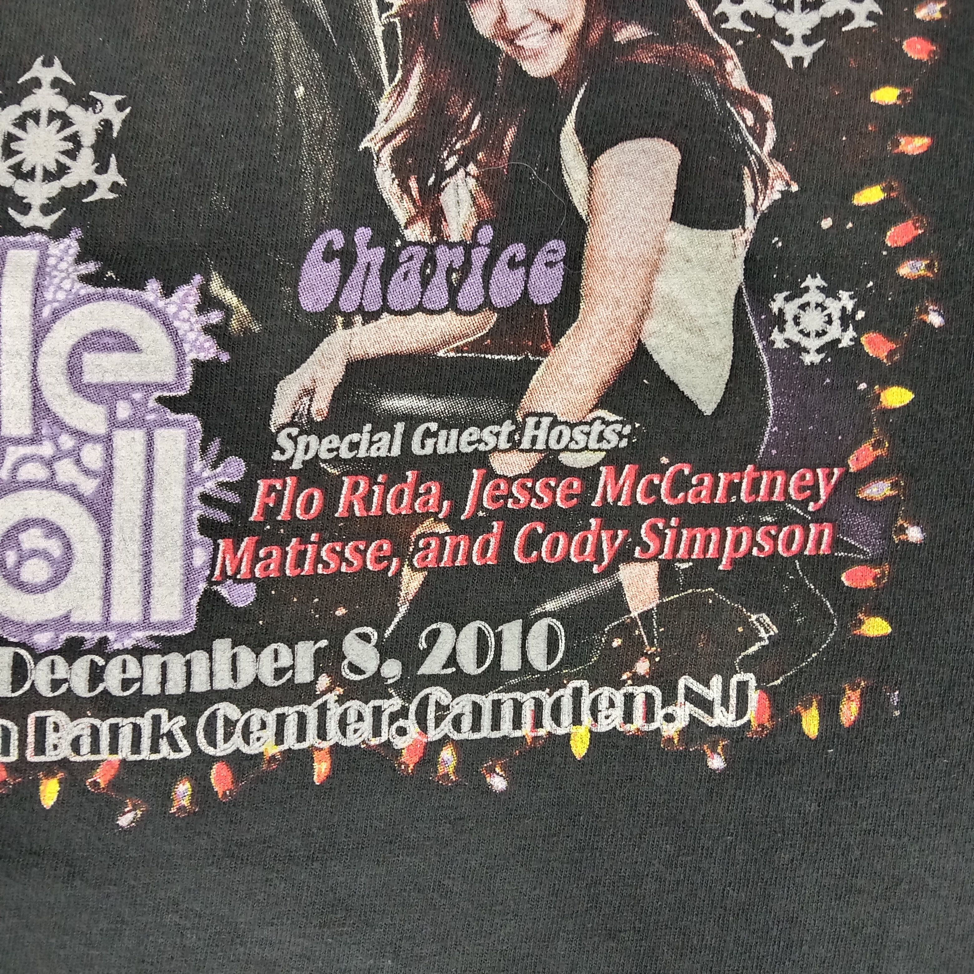 Justin Bieber × Vintage Justin Bieber & Selena Gomez Jingle Ball Tshirt Size US M / EU 48-50 / 2 - 3 Thumbnail